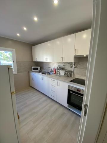 Three-Bedroom Apartment photo 3