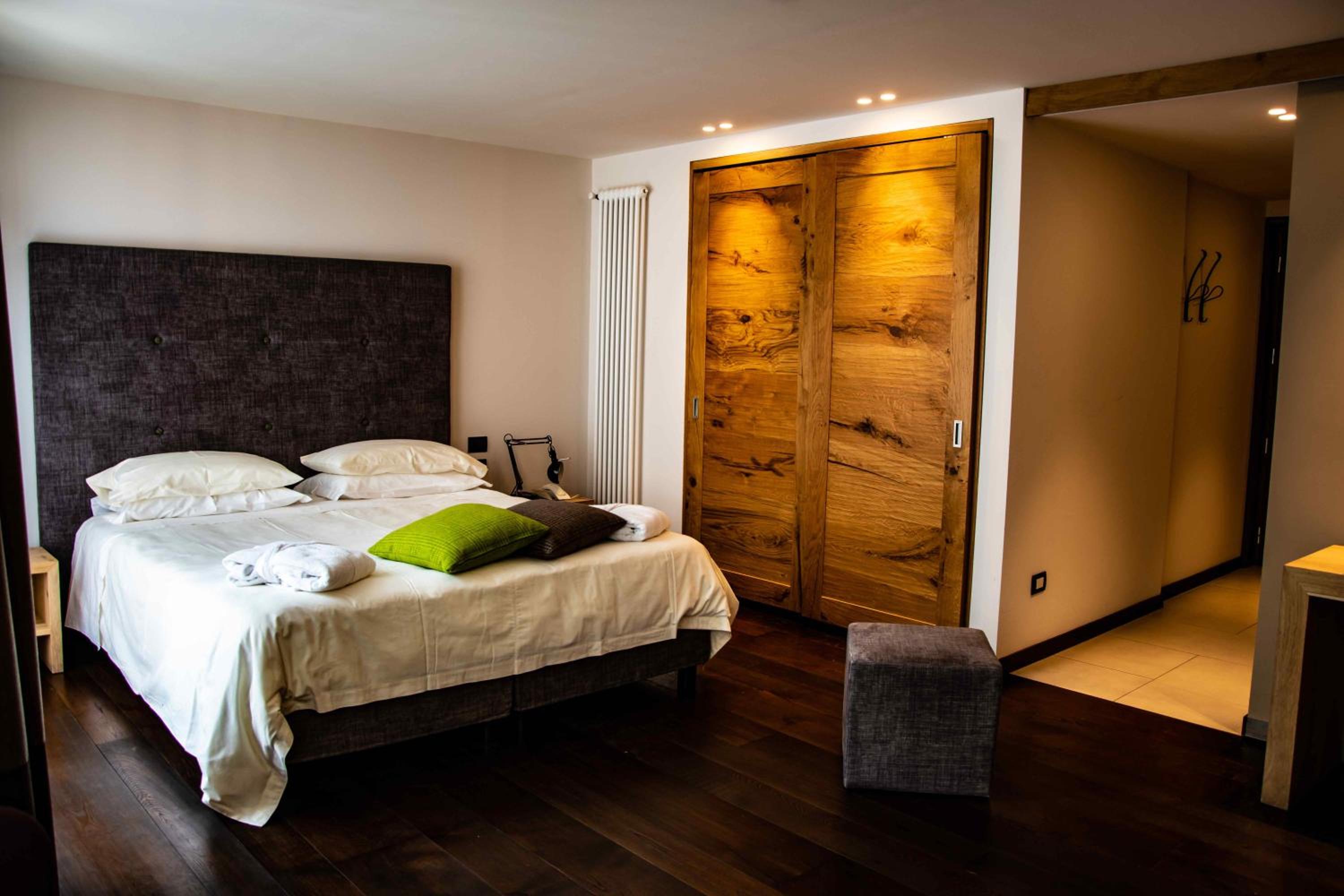 Double or Twin Room - Photo 4