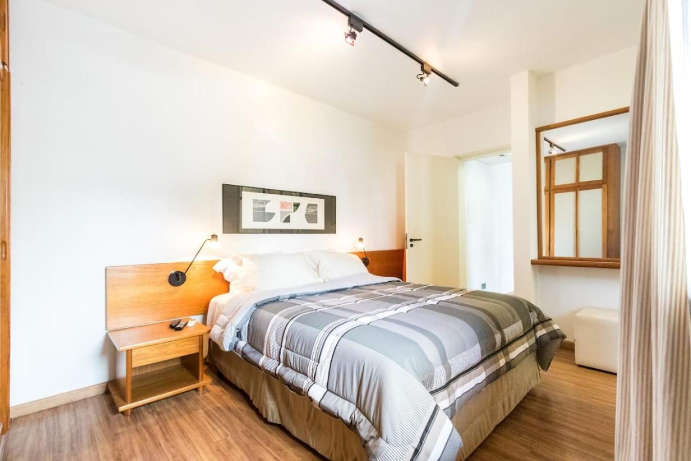 One-Bedroom Apartment - Photo 10