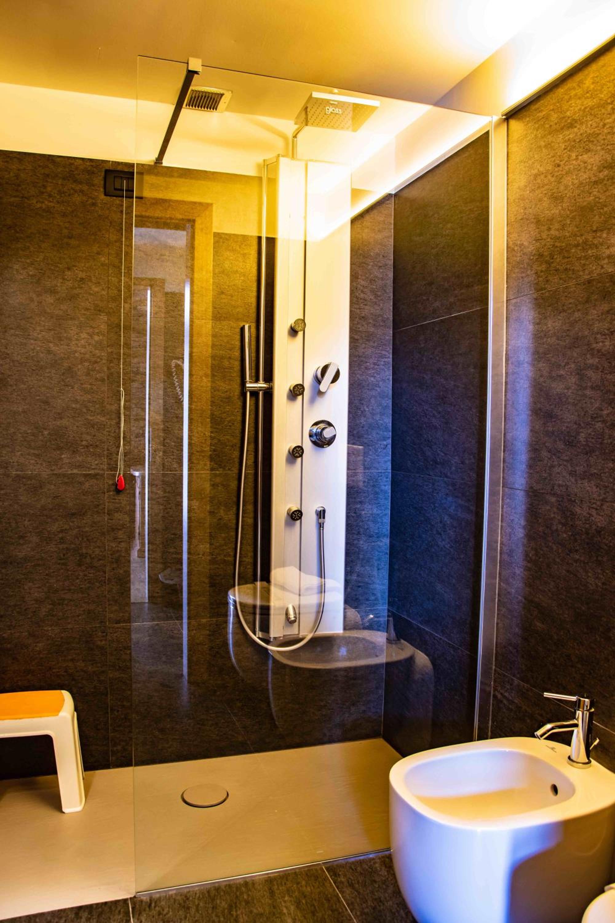 Double or Twin Room - Photo 2