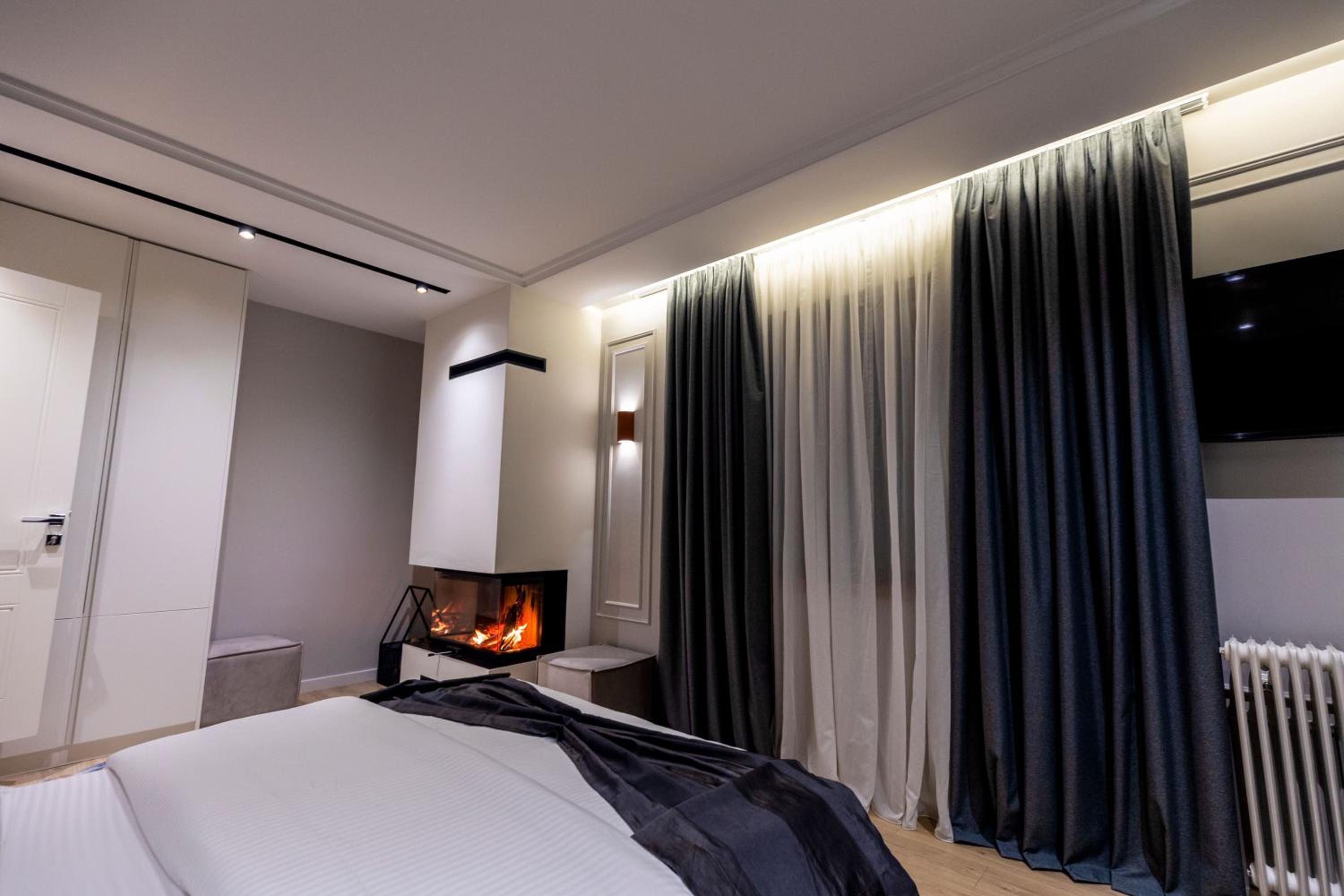 Suite with City View photo 2