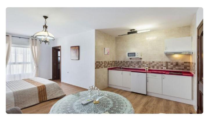 One-Bedroom Apartment - Photo 31