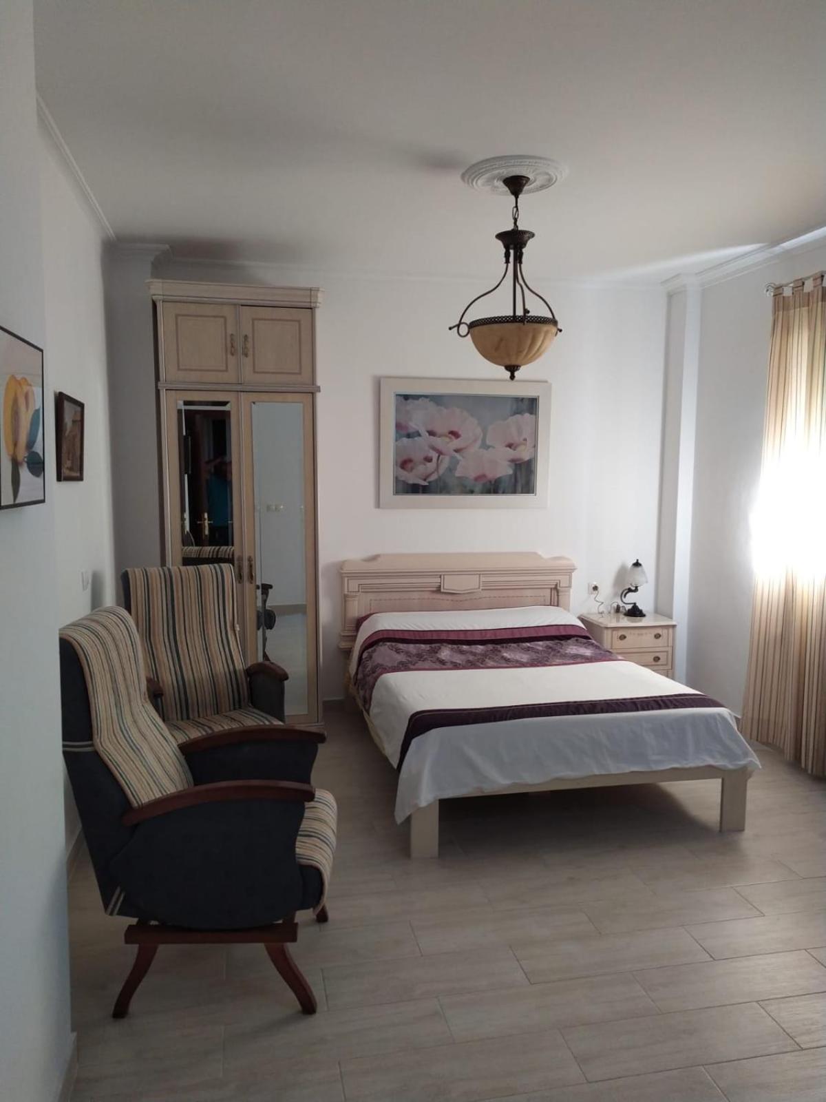 One-Bedroom Apartment - Photo 32