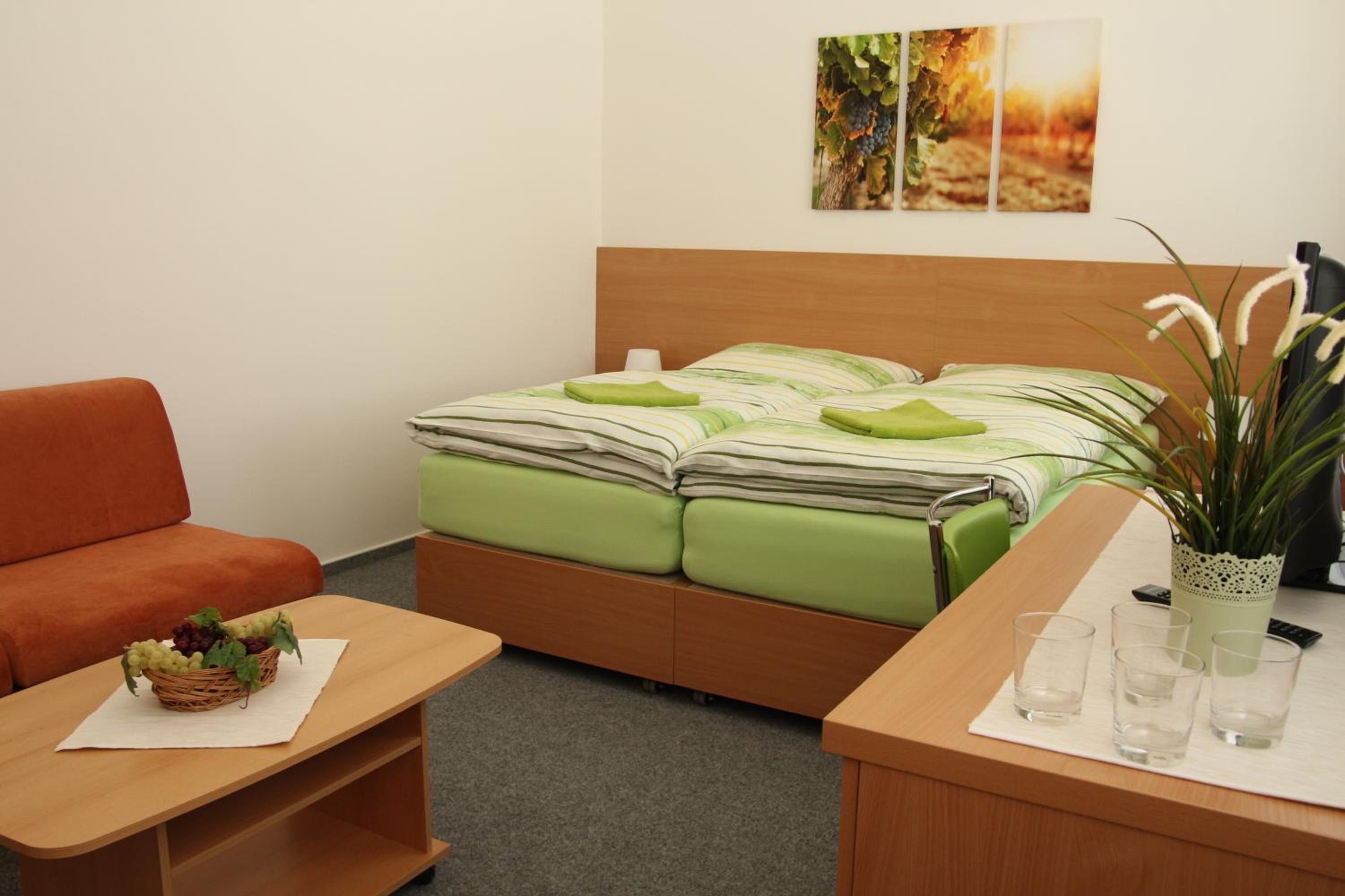 Double or Twin Room with Bathroom photo 2