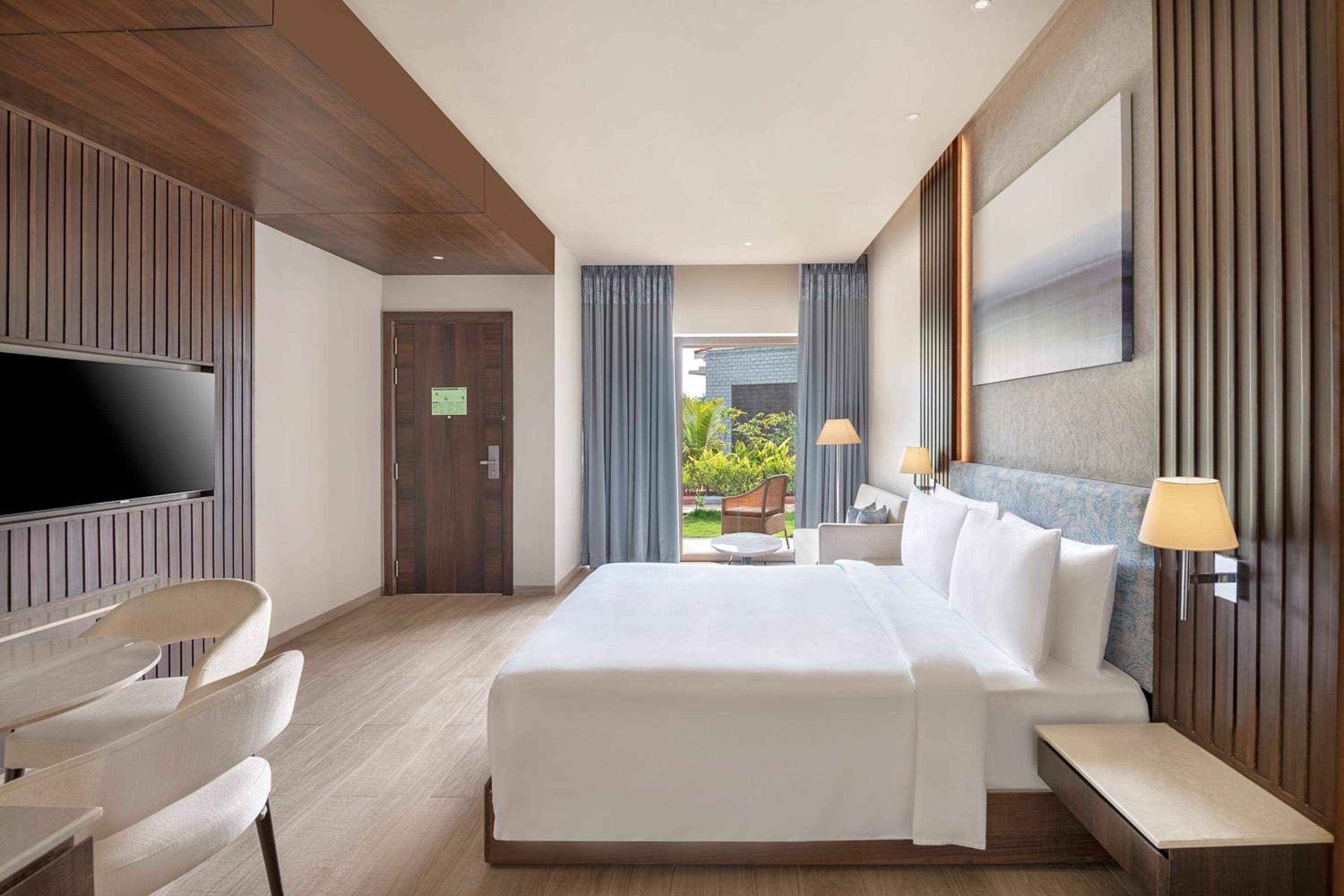 Superior Room Ocean View with 15% discount on Food & soft beverages and Laundry