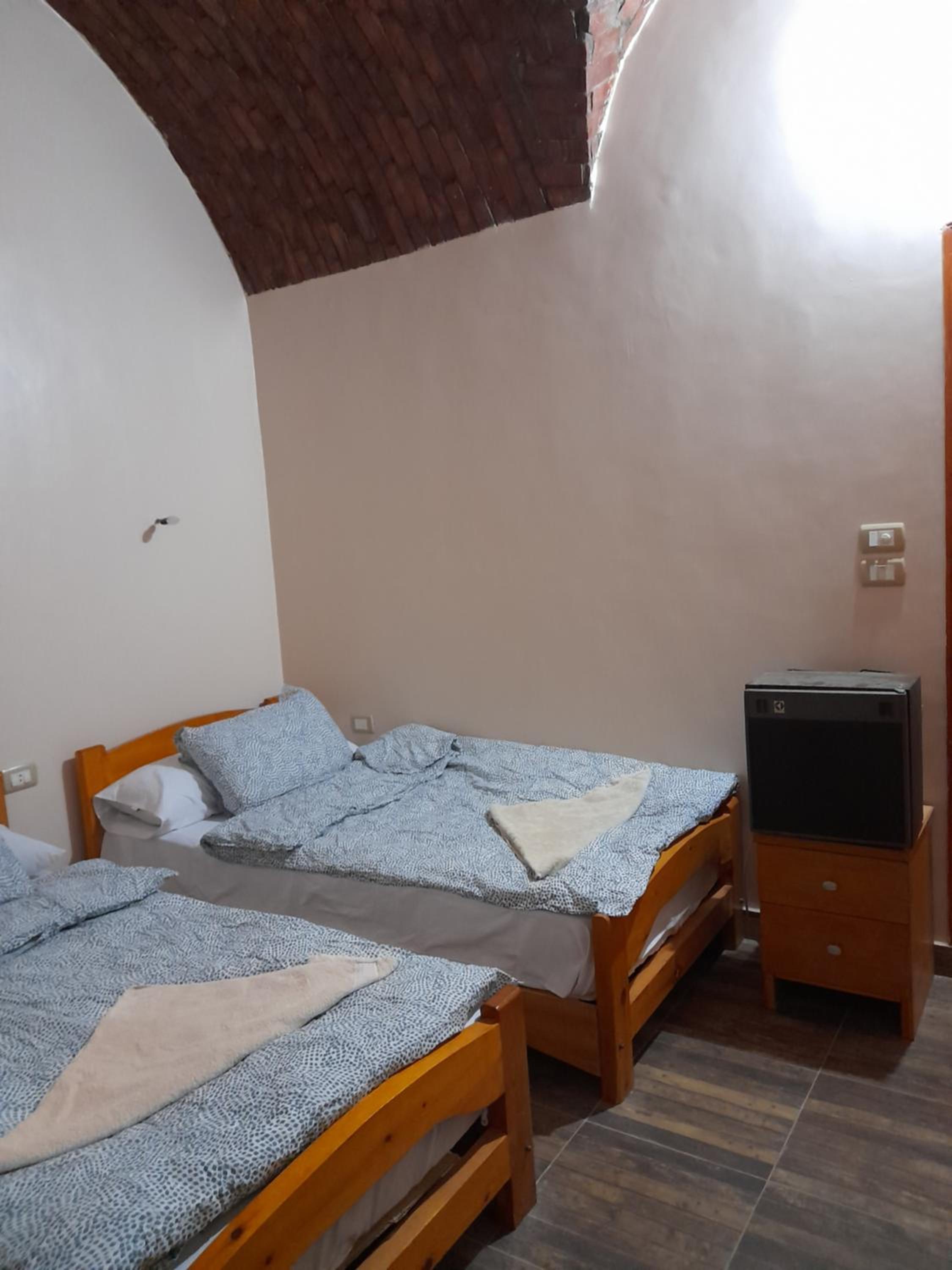 Twin Room with Private Bathroom photo 3