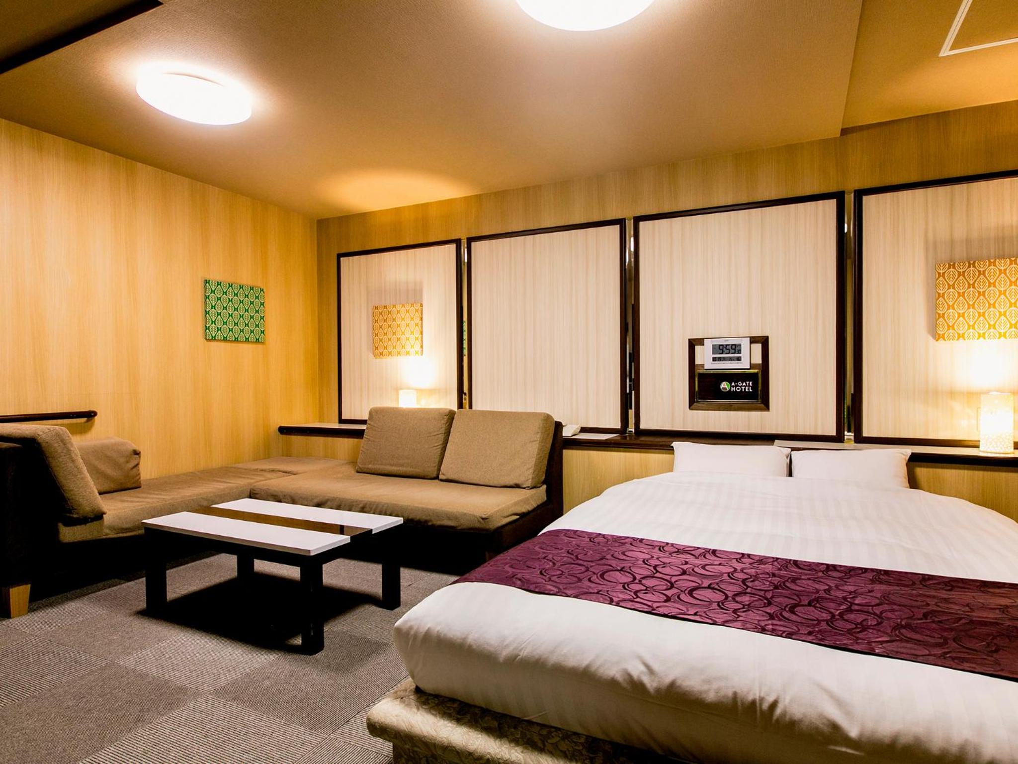 Double Room with Private Bathroom