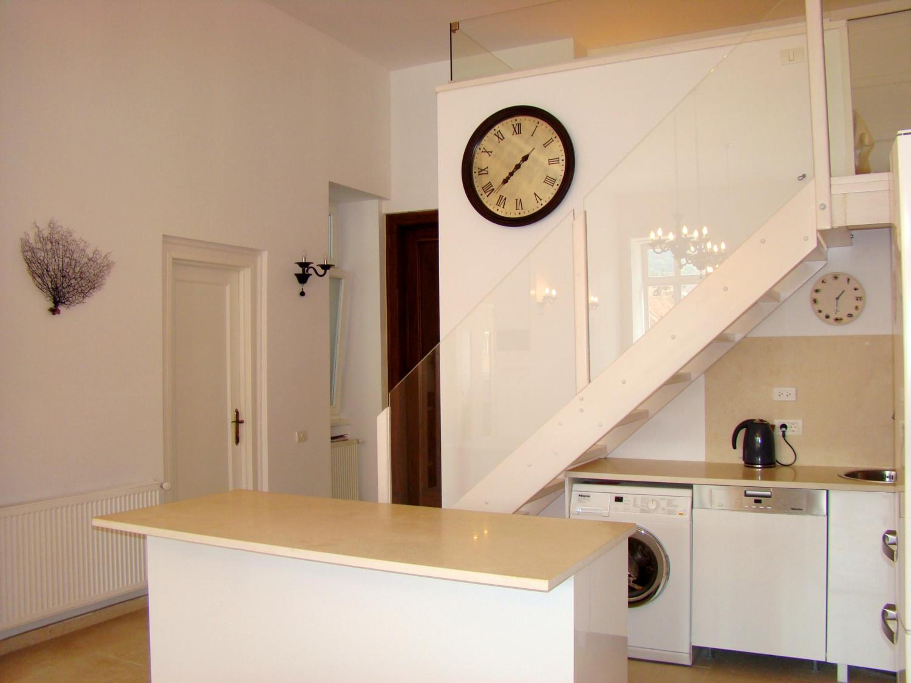 Superior Loft-type Studio - Photo 20