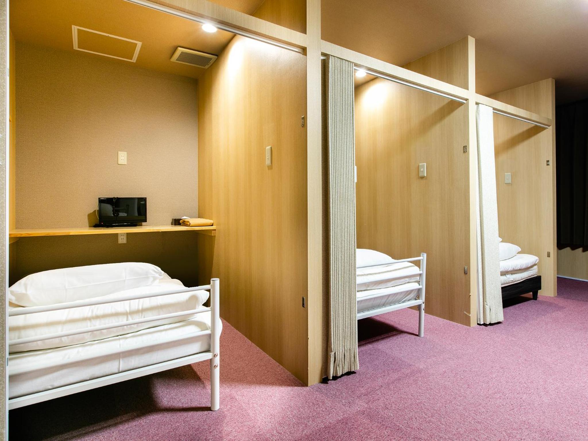 Triple Room with Private Bathroom - Photo 1