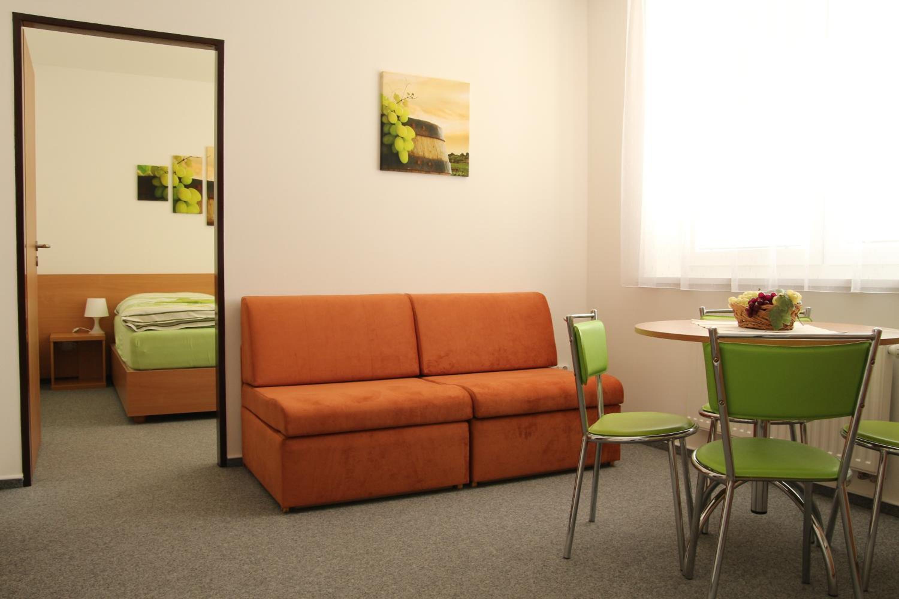 Suite with Kitchenette photo 3