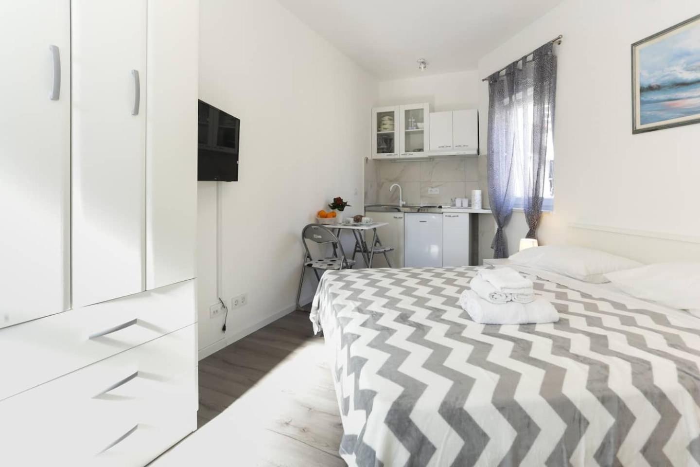 Three-Bedroom Holiday Home  photo 1