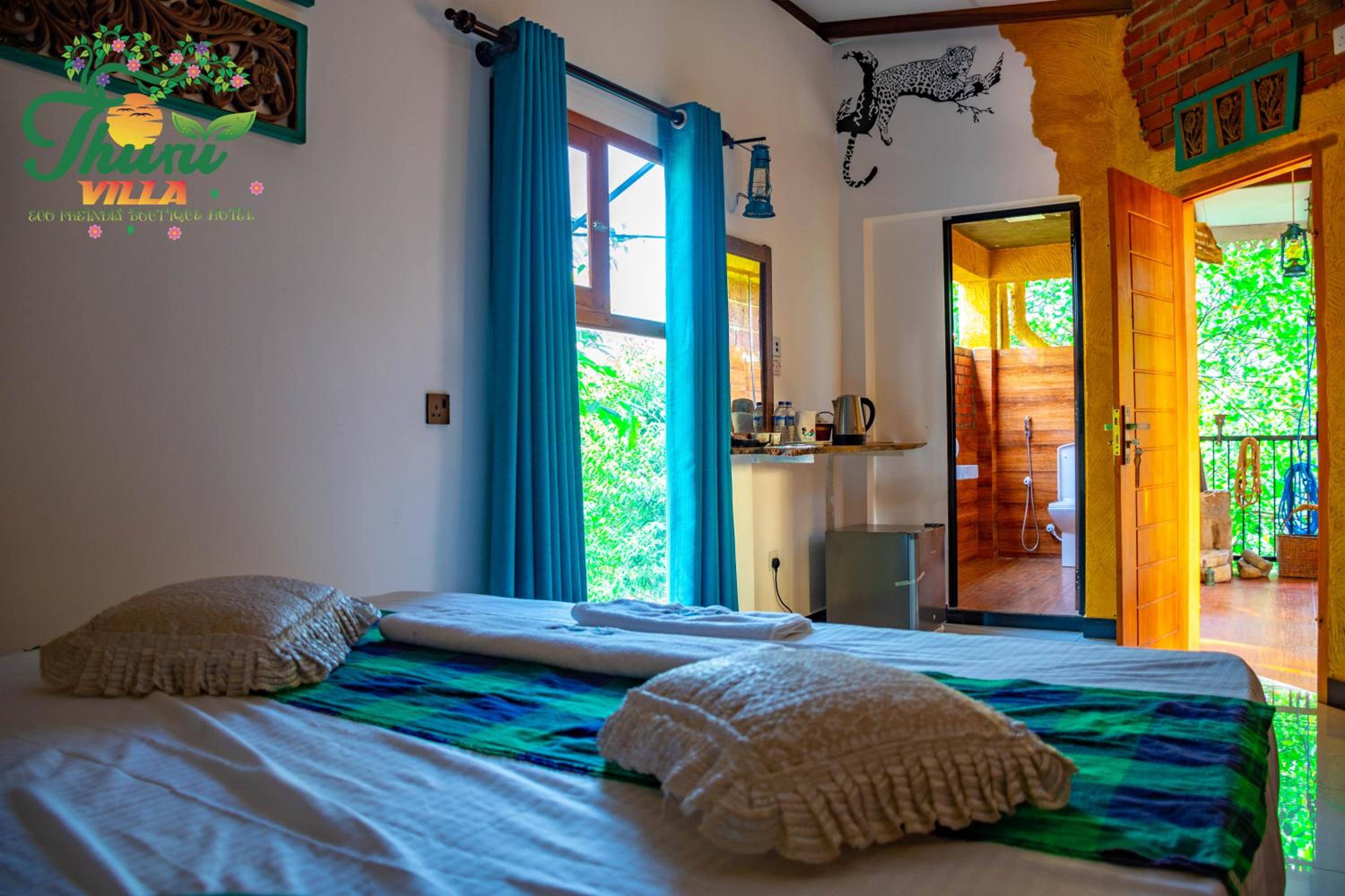Deluxe Double Room (2 Adults + 1 Child) photo 3