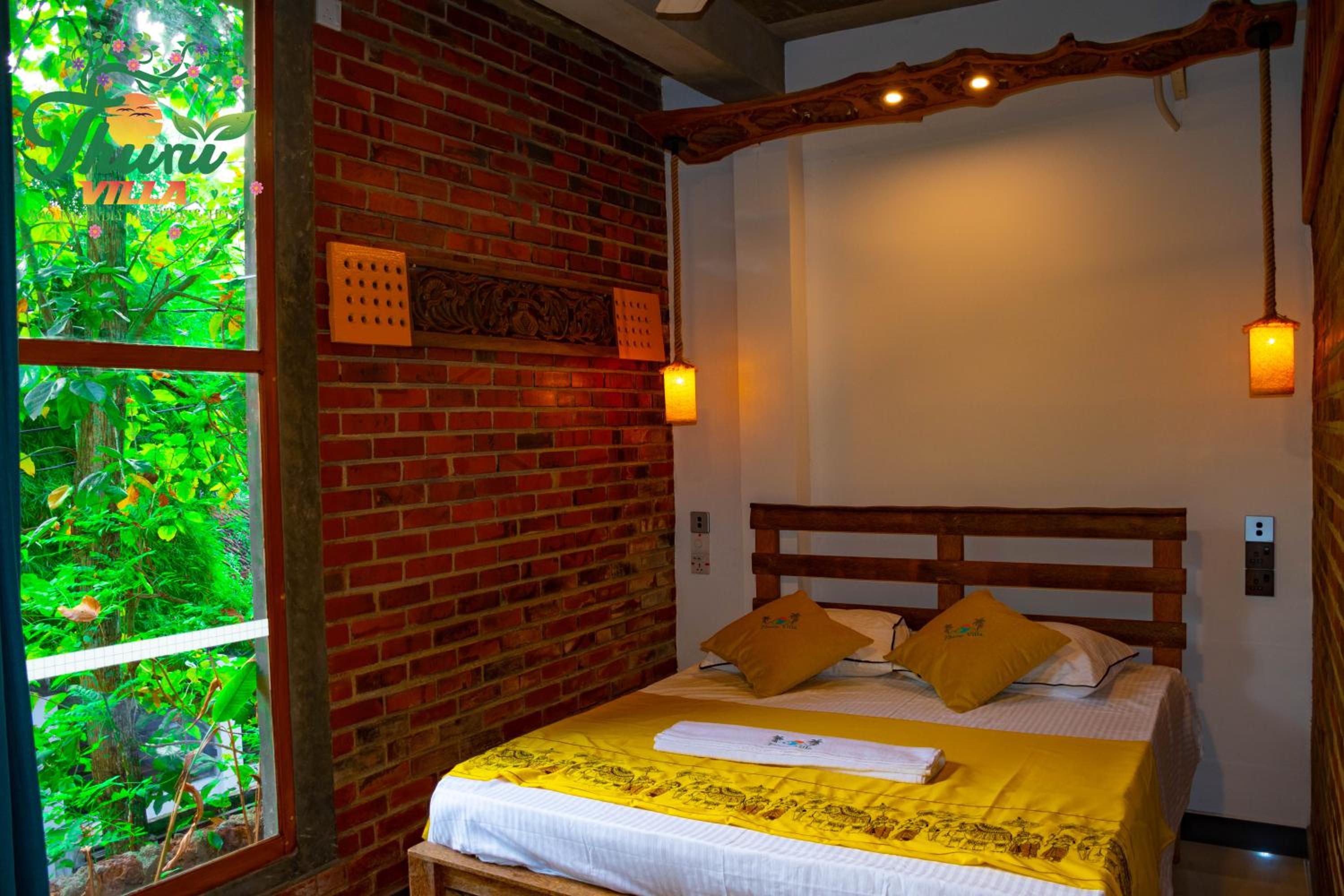 Single Room with Private Bathroom photo 3