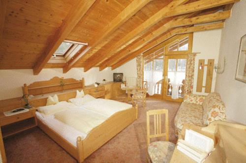 Double Room - Photo 5