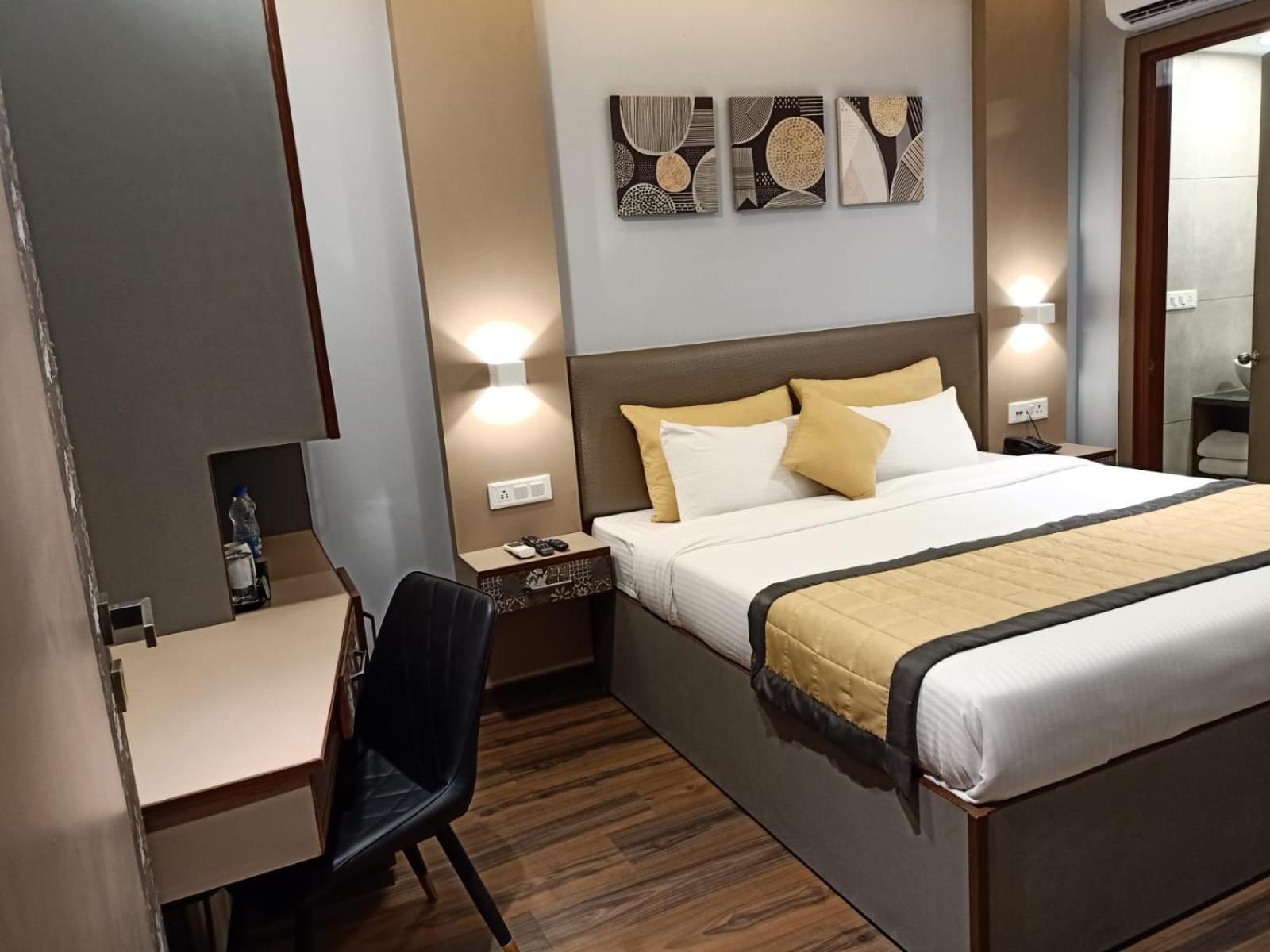 Deluxe Double Room - Photo 4
