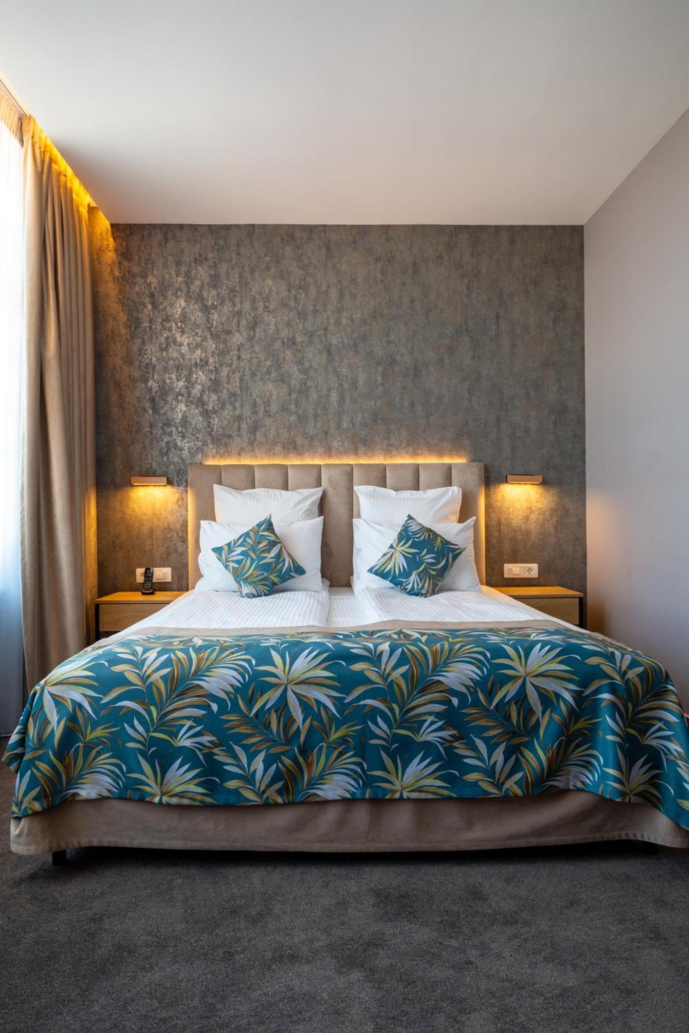Superior Double Room - Photo 9
