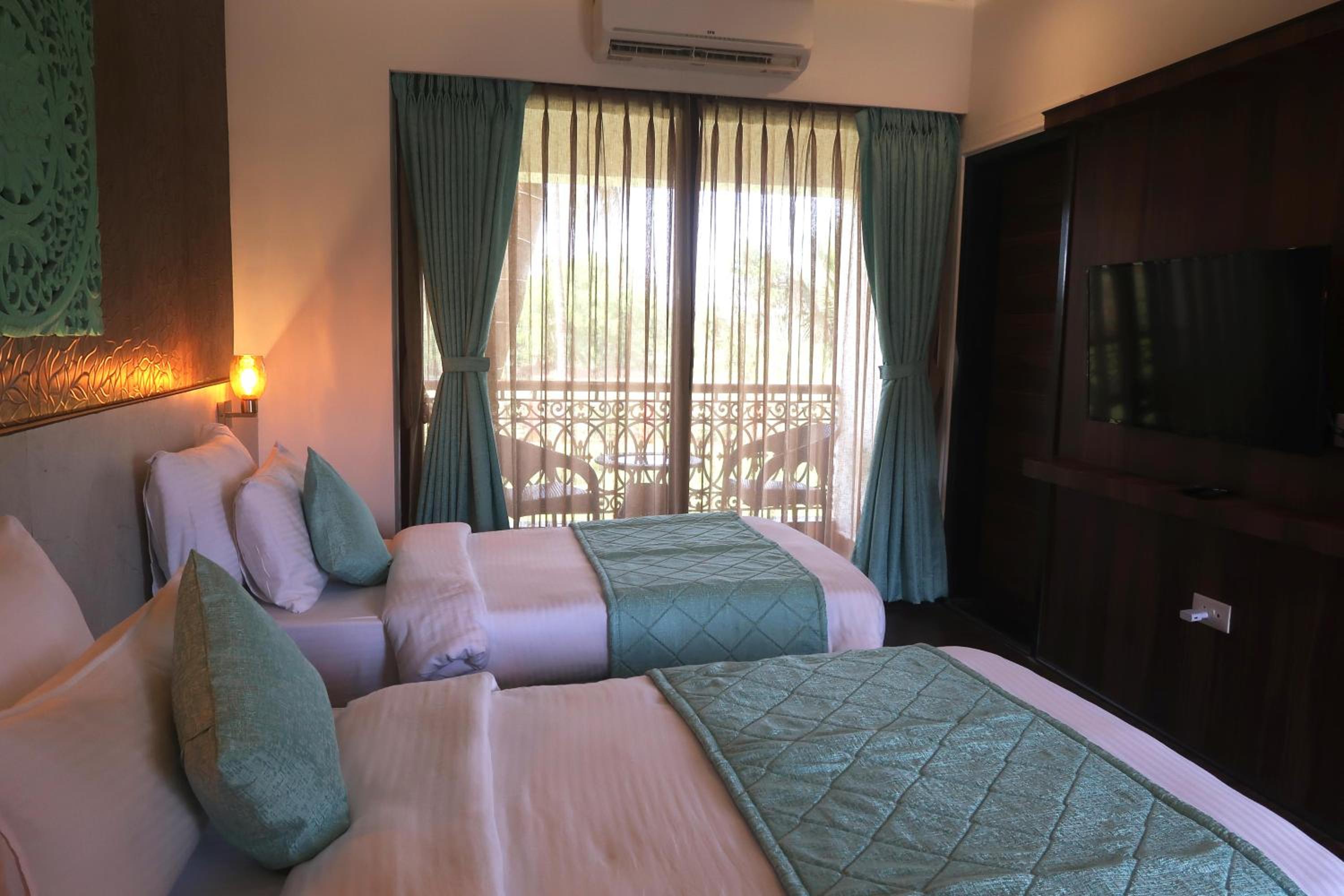 Garden View Twin Room - Photo 8