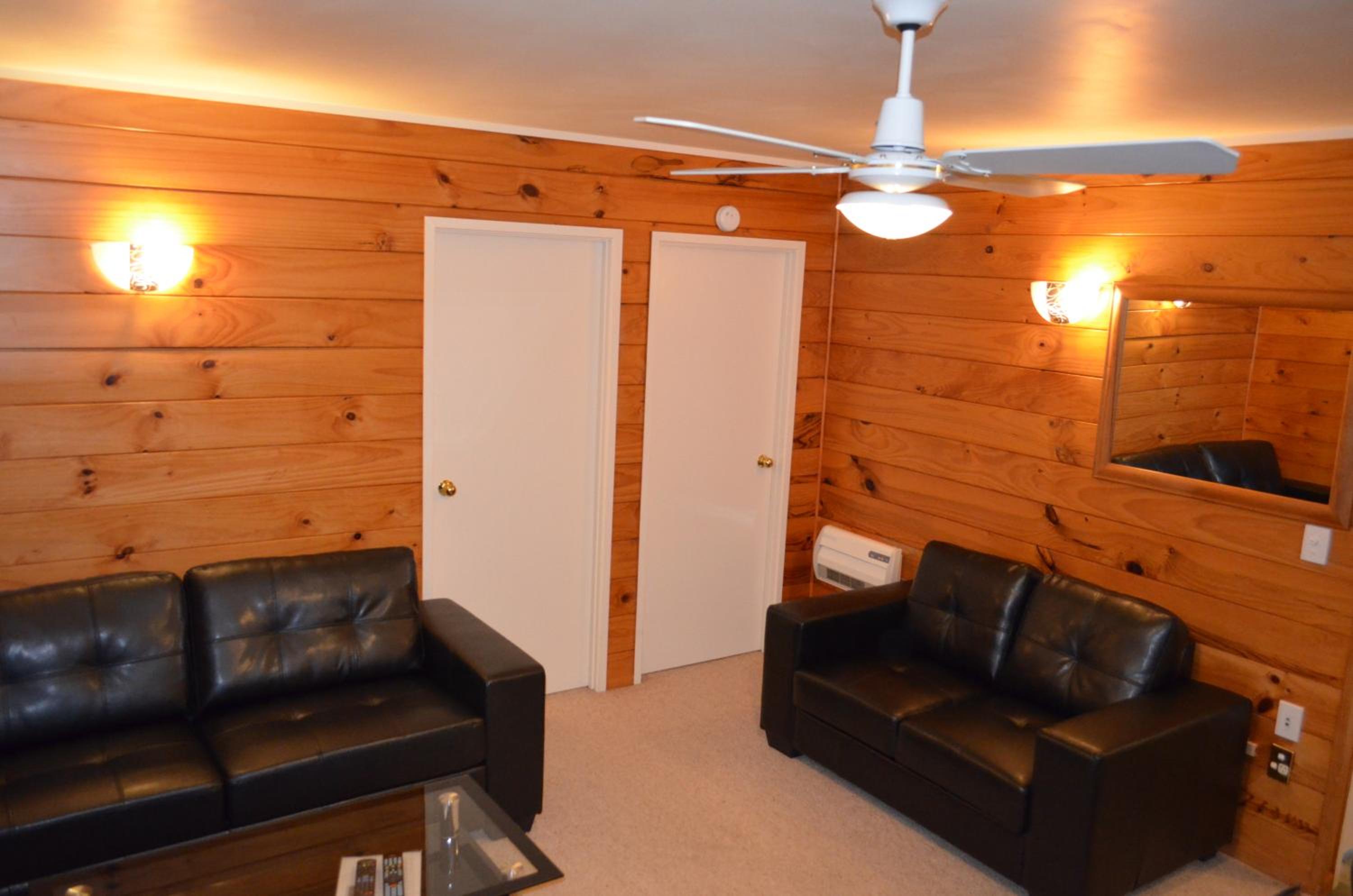 Two-Bedroom Apartment with Lake View - Photo 23