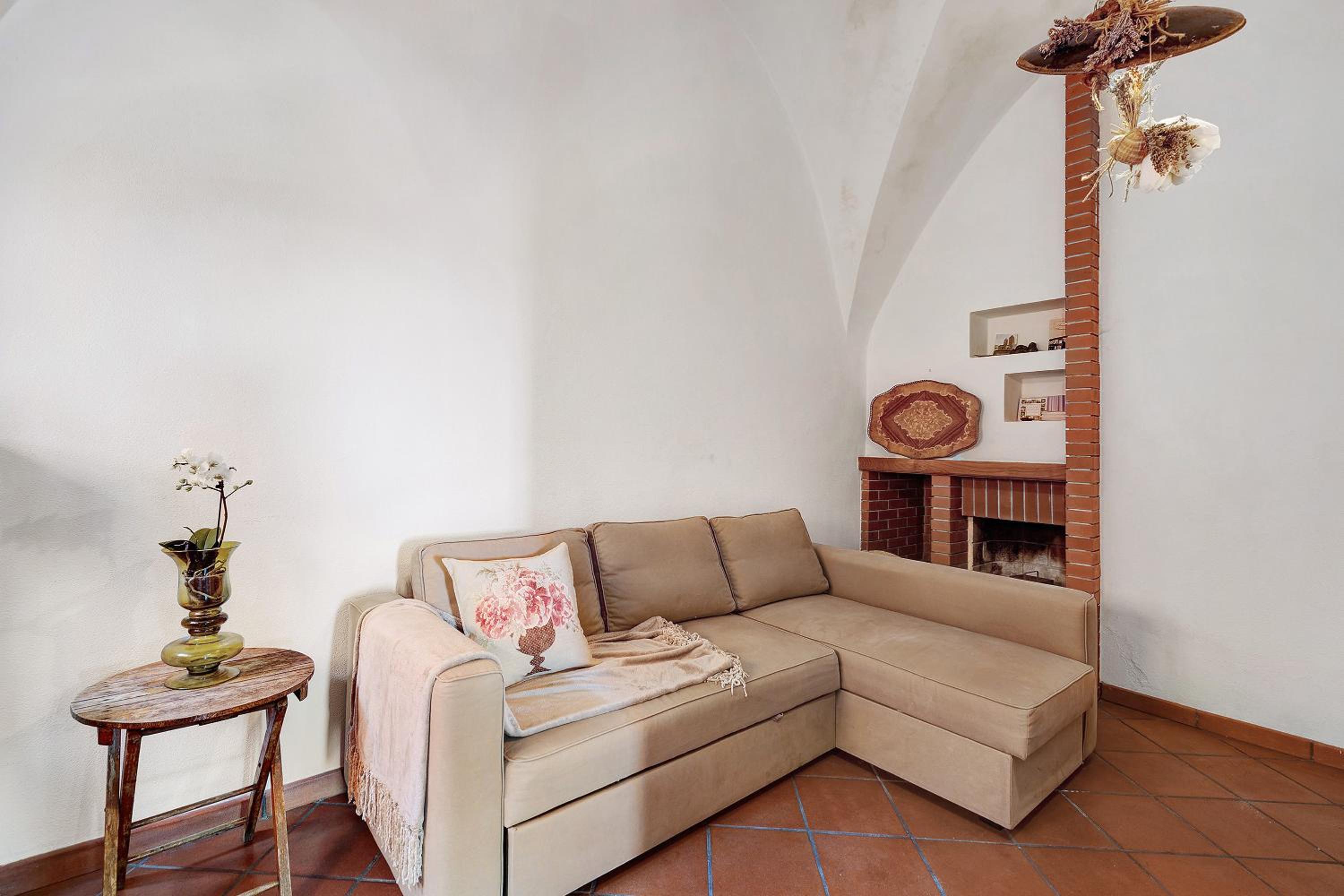 Three-Bedroom Premium Apartment with Balcony photo 1