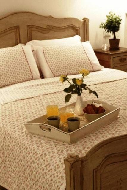 Deluxe Suite with Fireplace and Spa Bath photo 1
