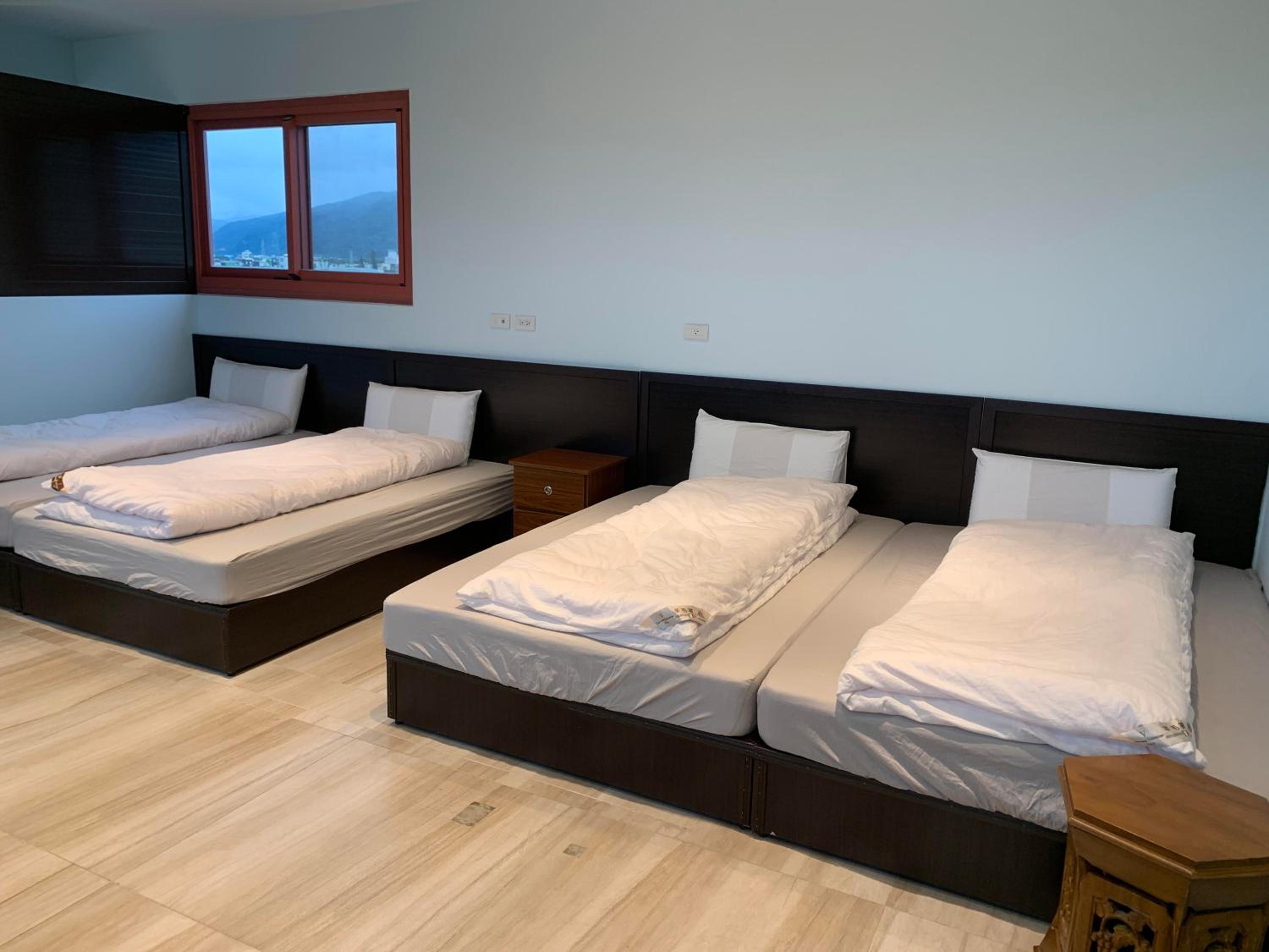 Deluxe Quadruple Room photo 3
