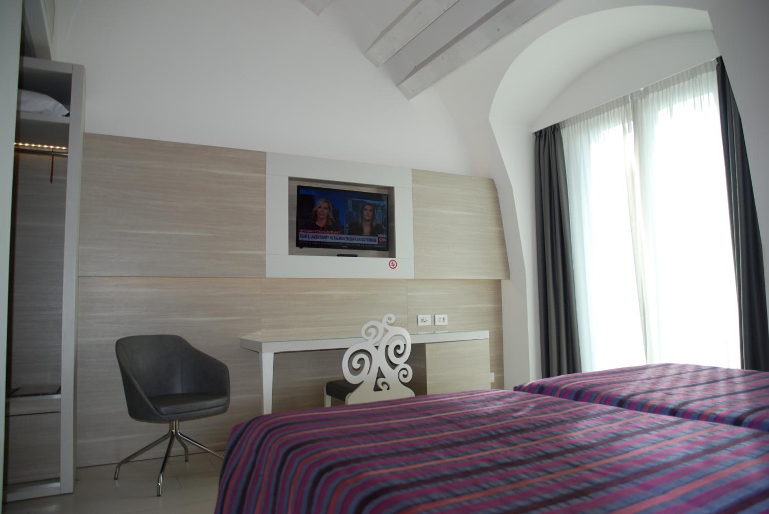 Deluxe Double or Twin Room - Photo 1