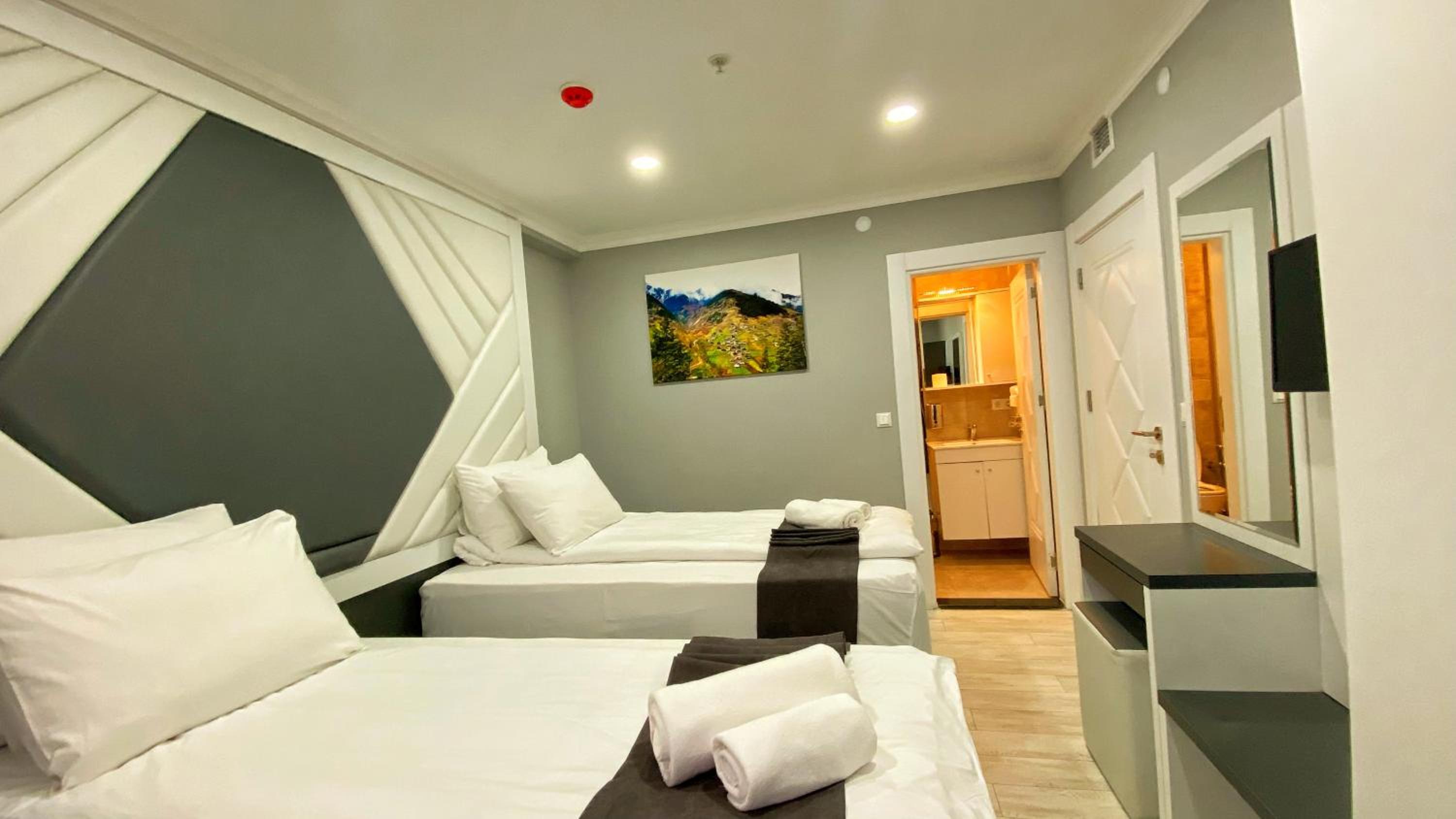 Deluxe Family Room with Sea View