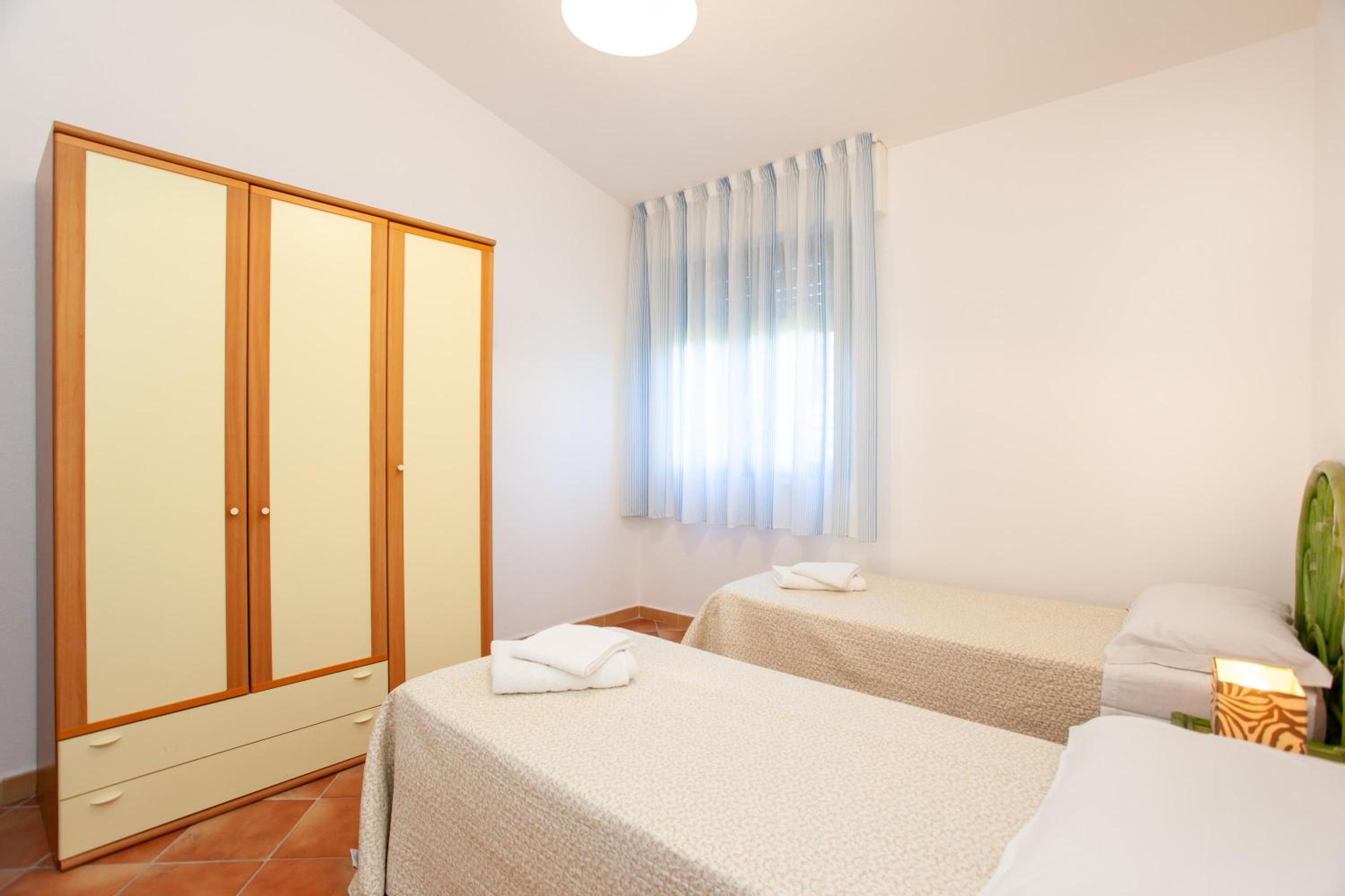 Two-Bedroom House photo 3