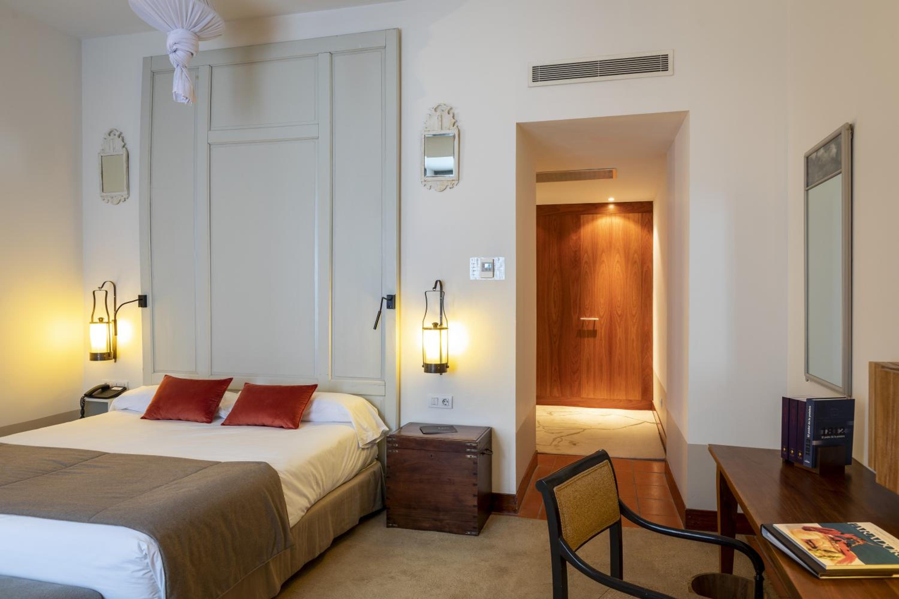 Superior Double Room - Photo 3
