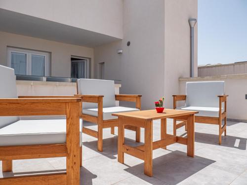 Triple Room with Terrace