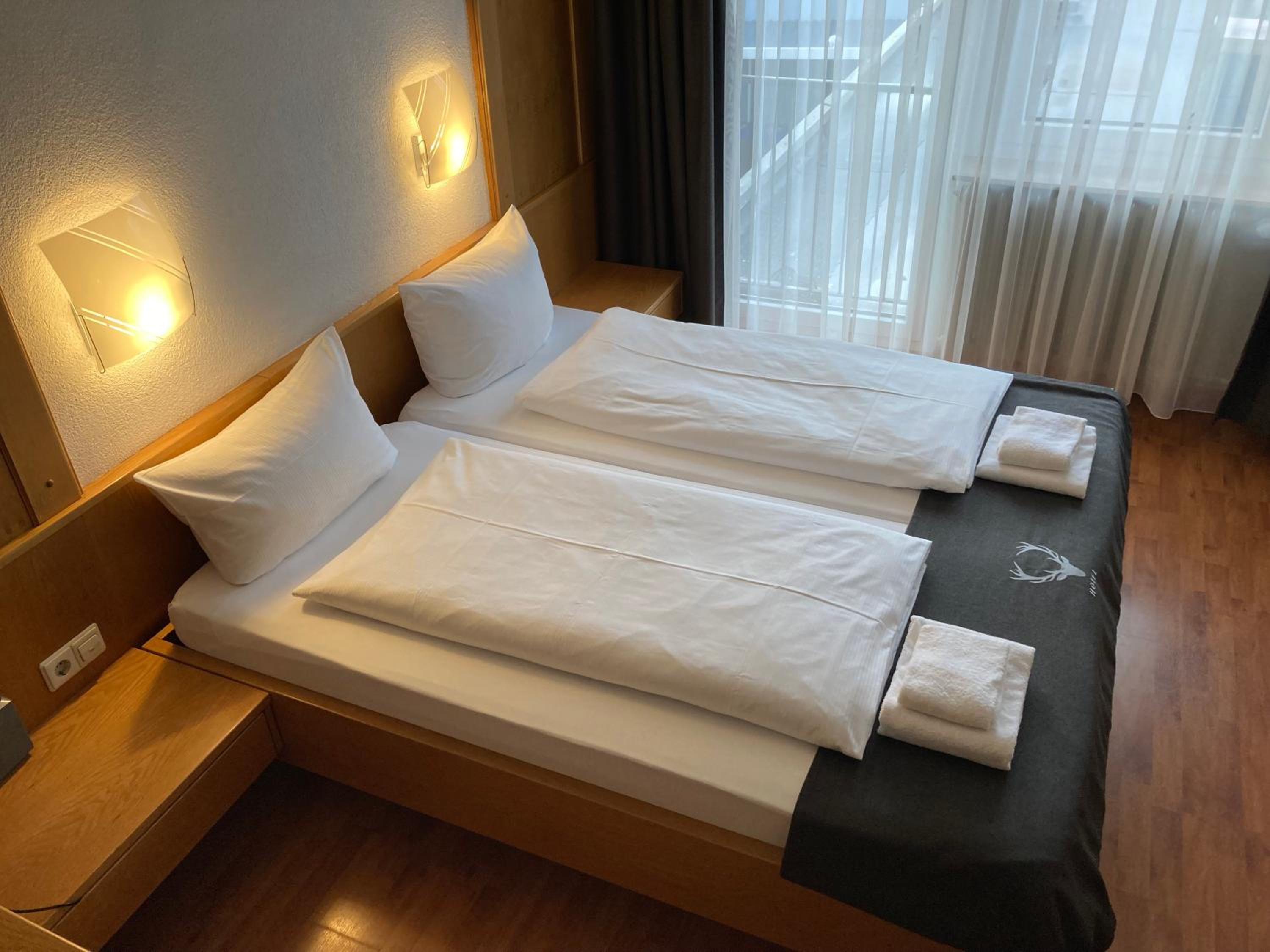 Double Room - Photo 10