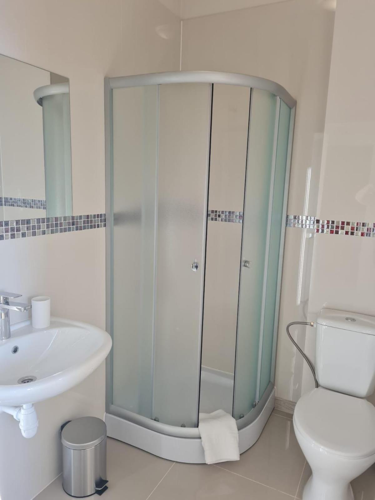 Triple Room with Garden View - Photo 4