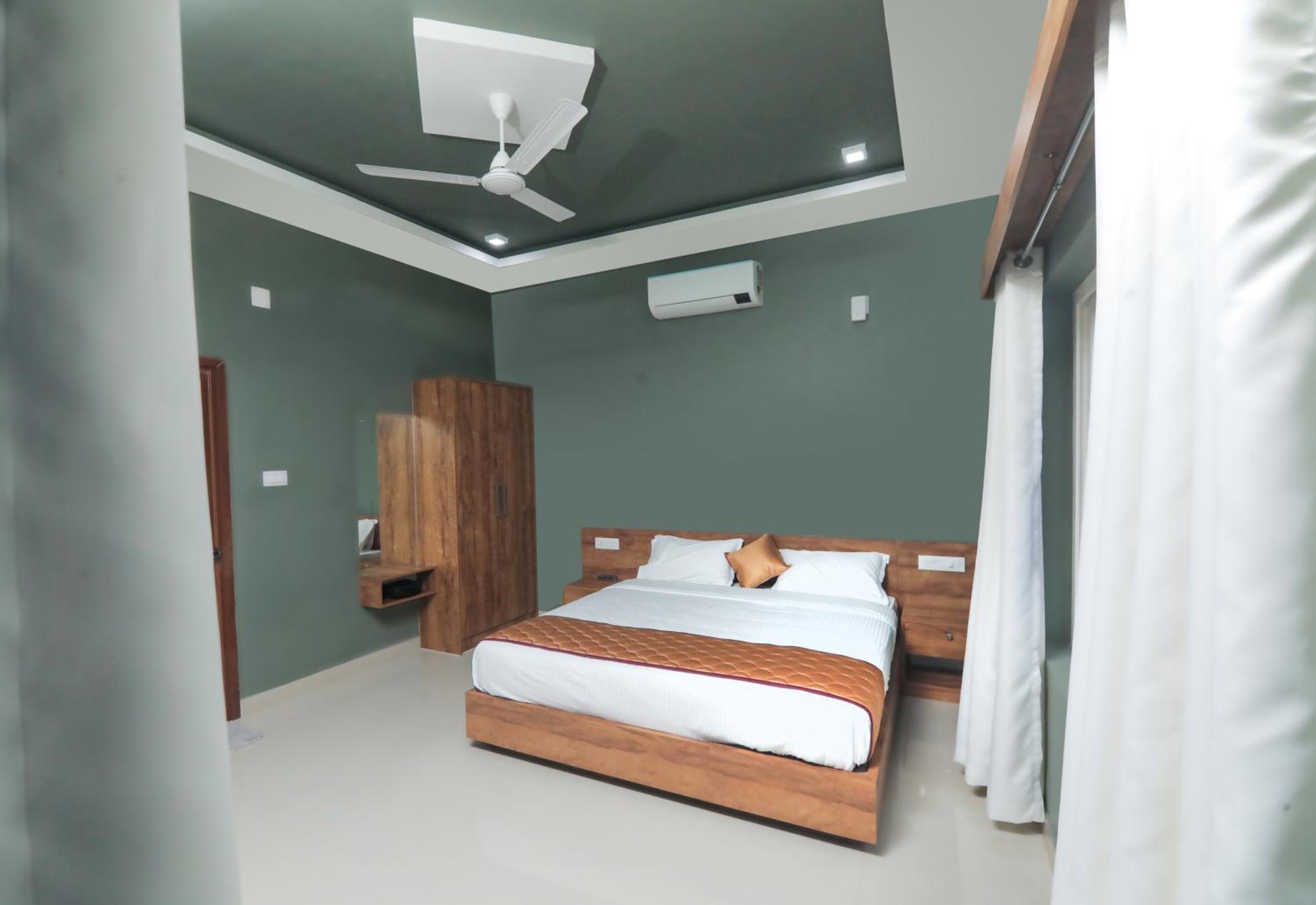 Executive Suite photo 1