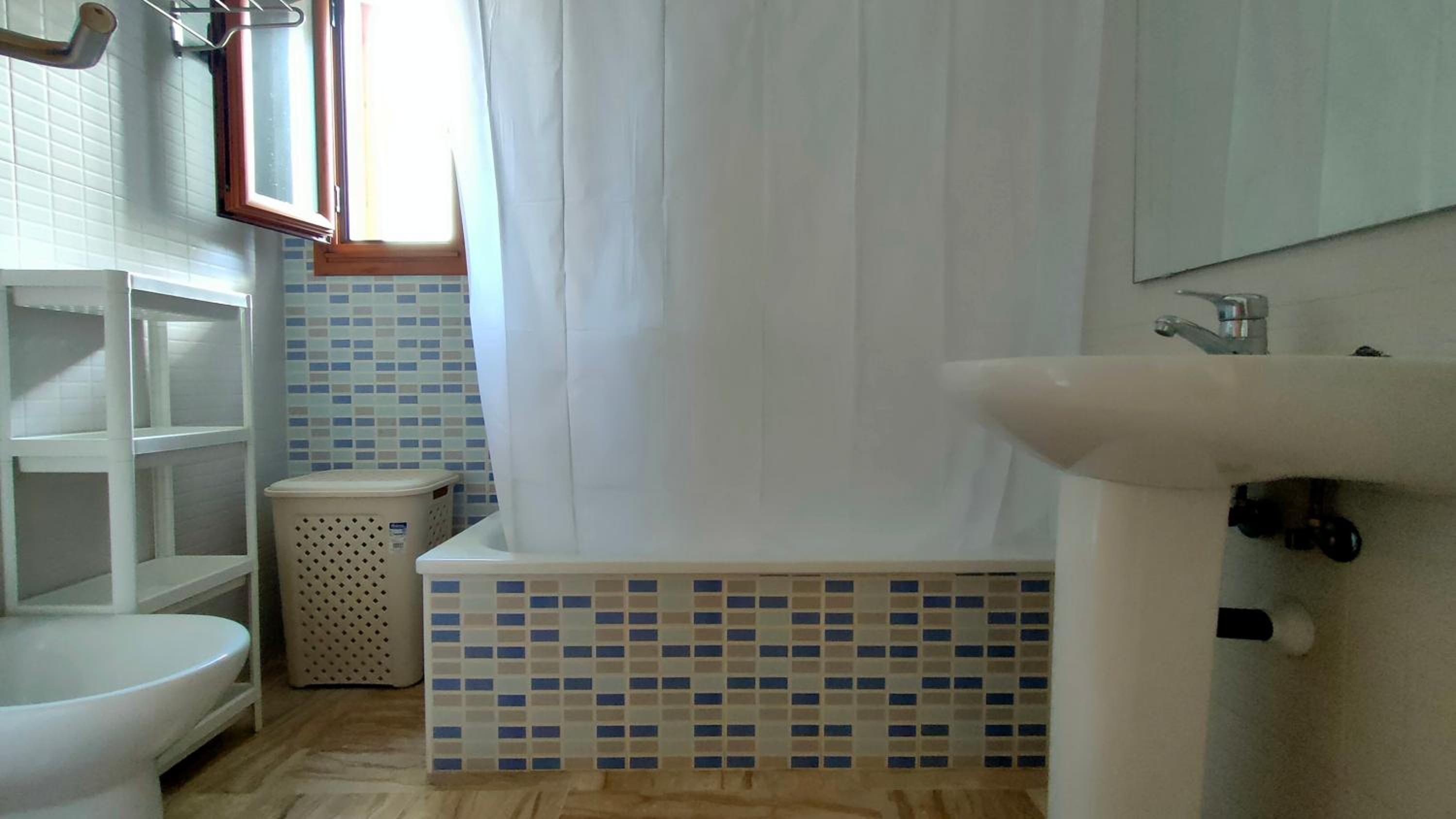 Apartment - Ground Floor photo 2