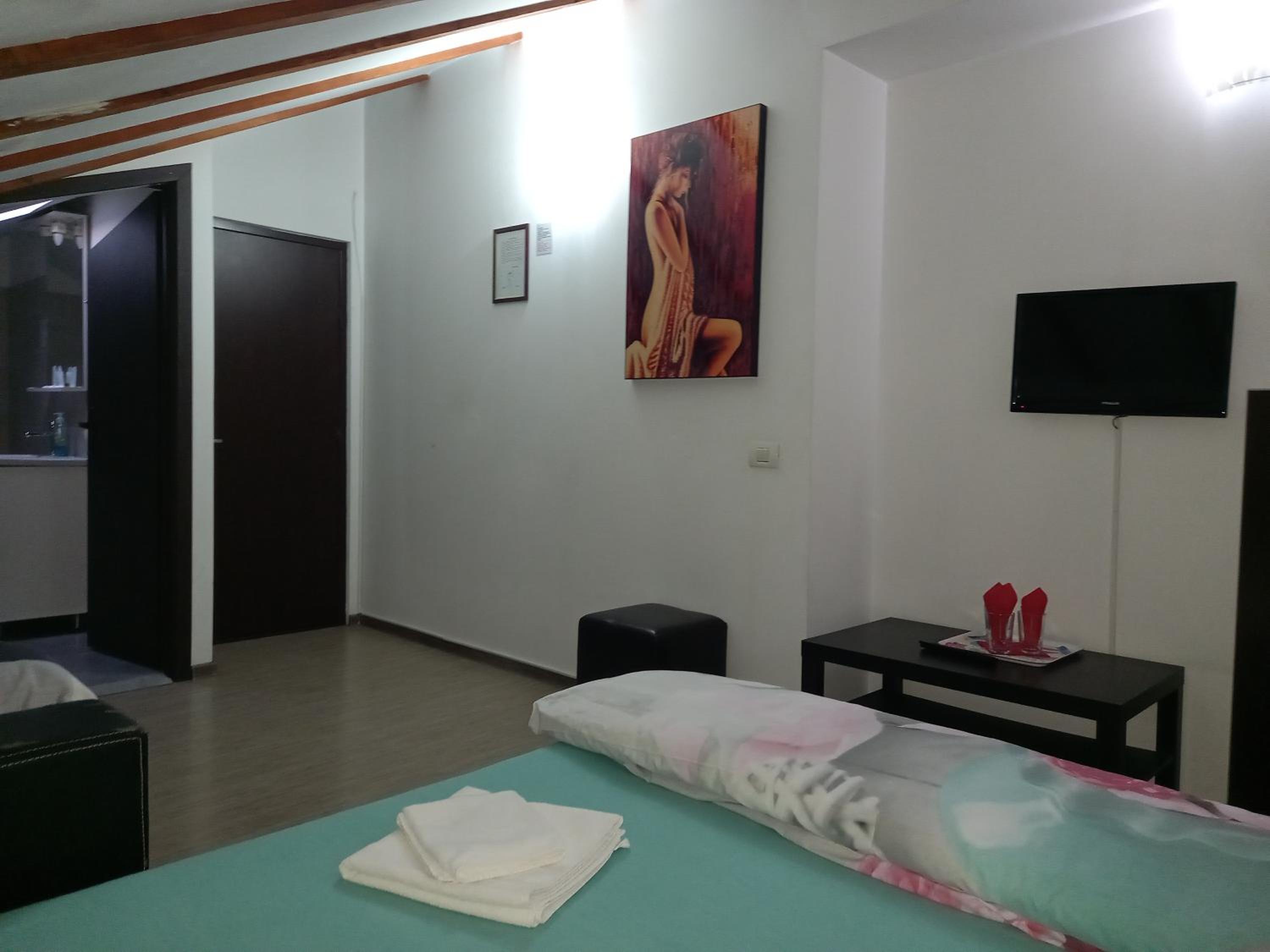 Triple Room - Attic Level - Photo 5