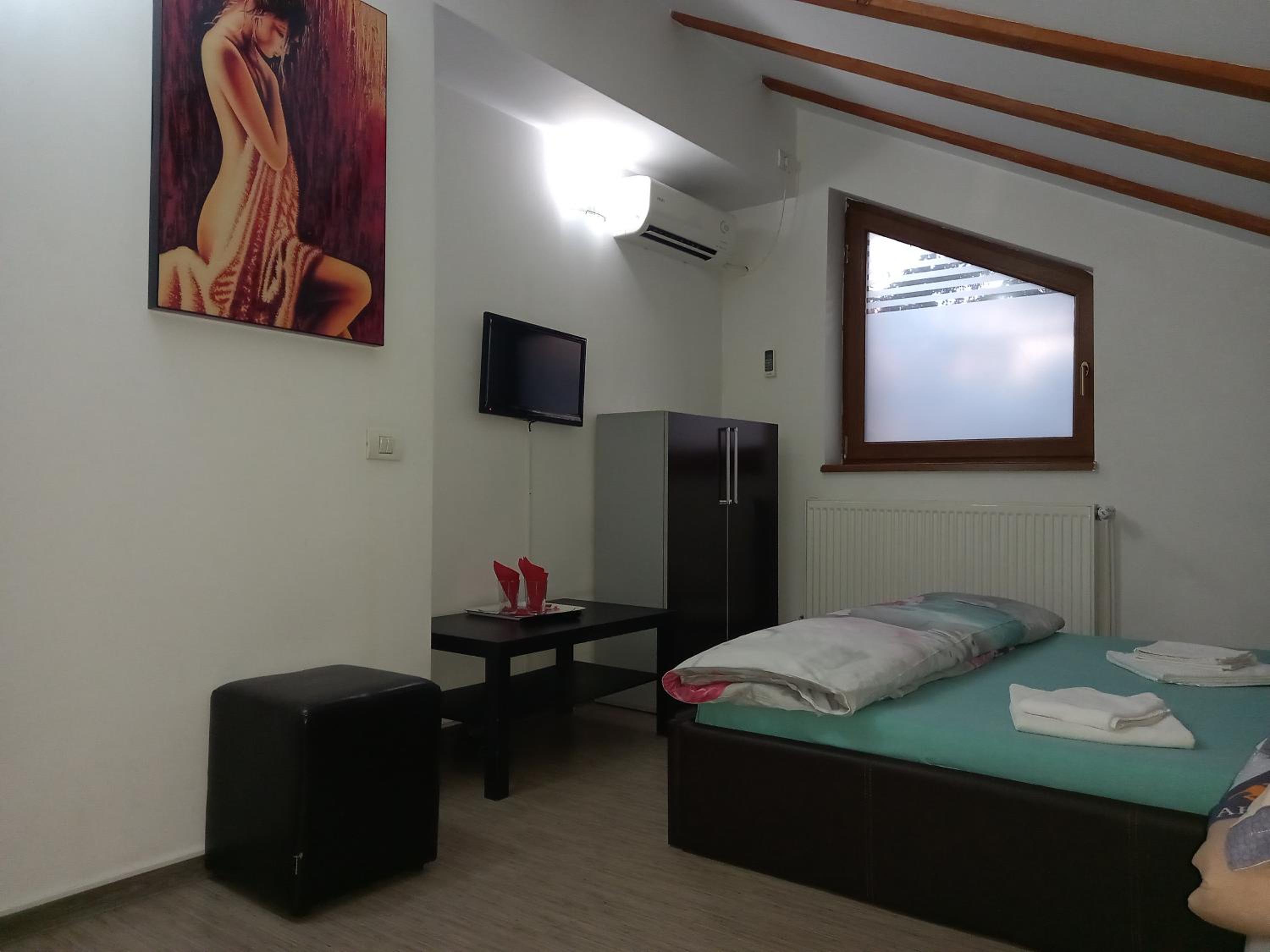 Triple Room - Attic Level - Photo 3