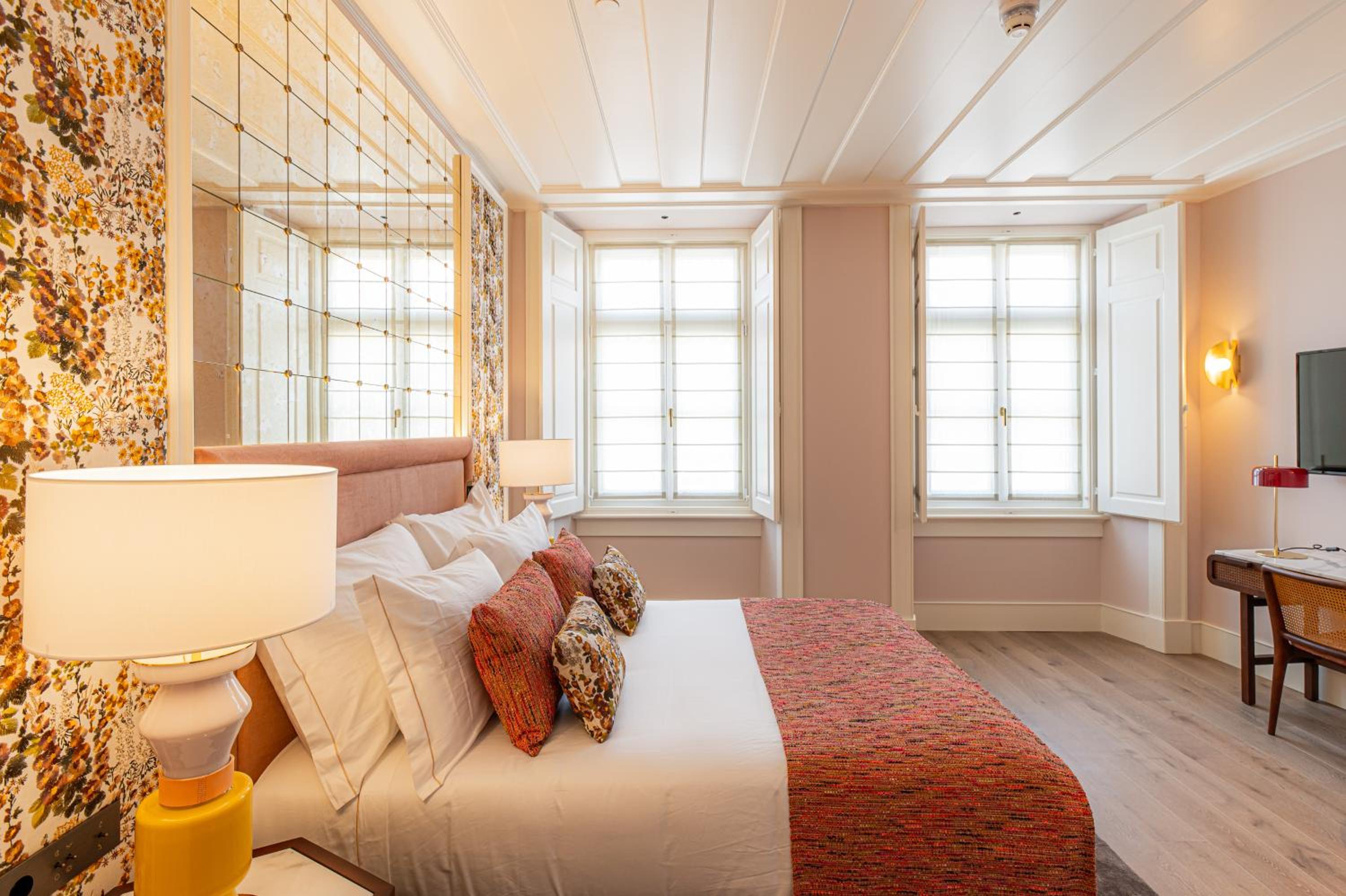 Superior Double or Twin Room - Photo 1