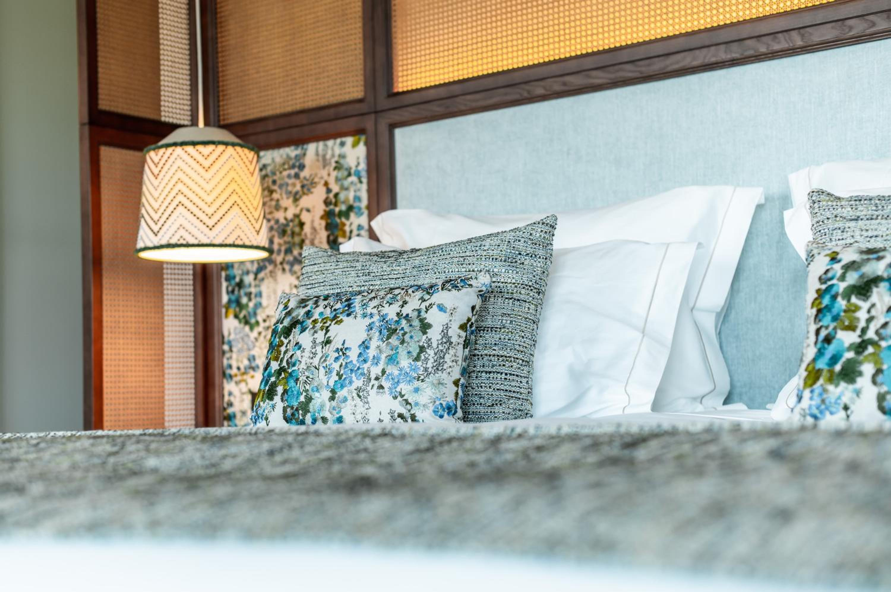 Deluxe Double or Twin Room - Photo 8