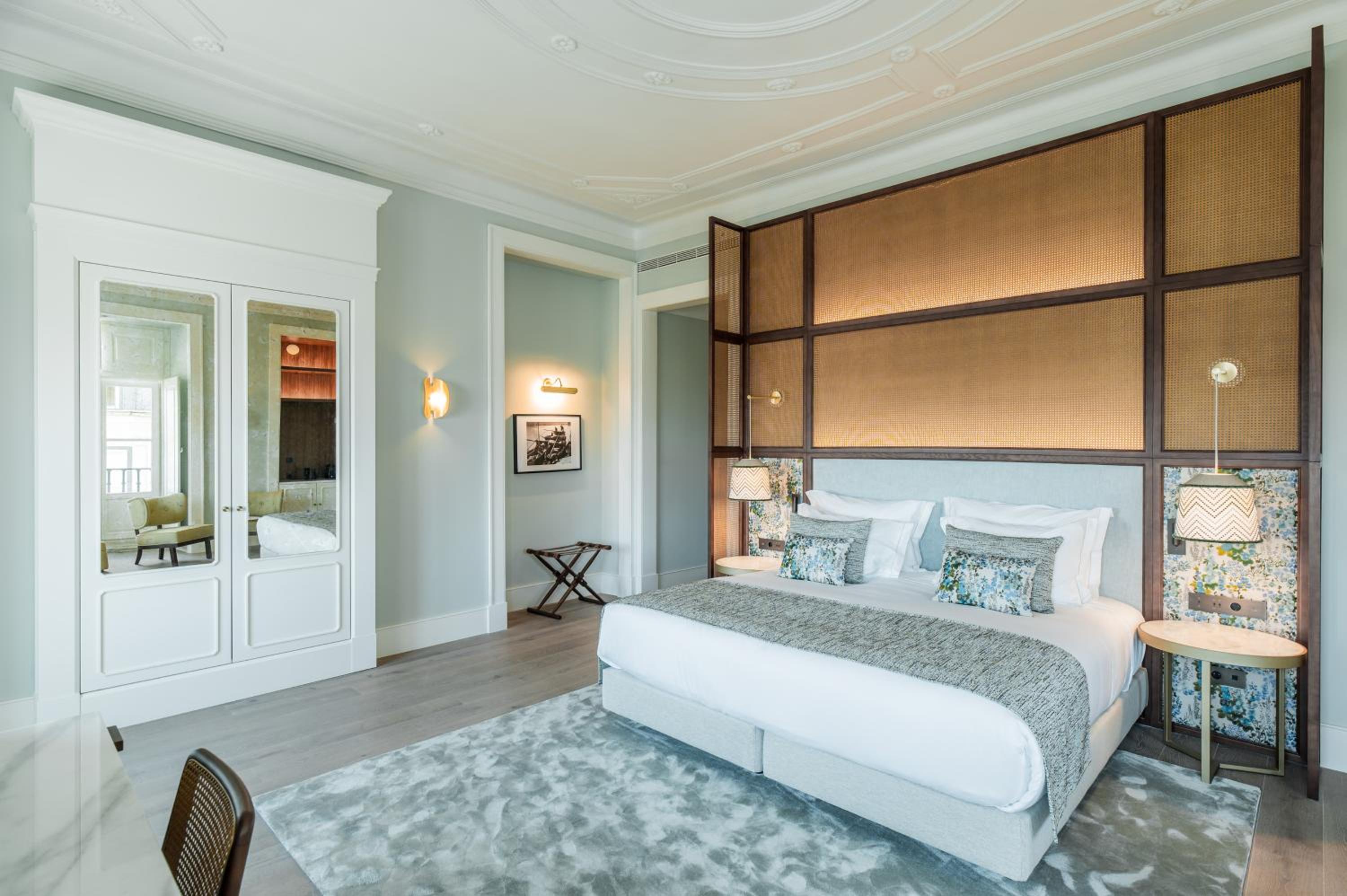 Deluxe Double or Twin Room - Photo 3