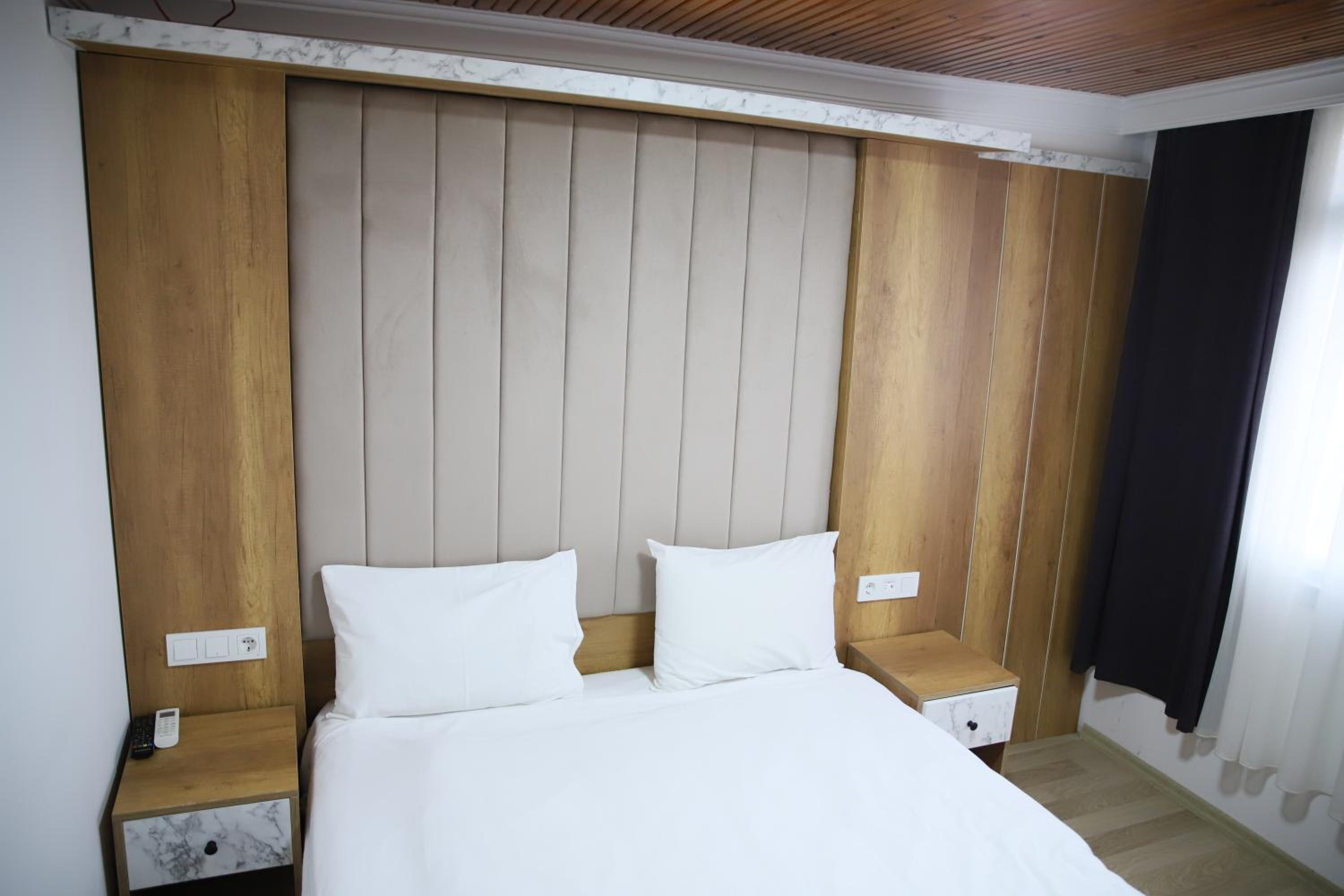 Economy Double Room photo 3