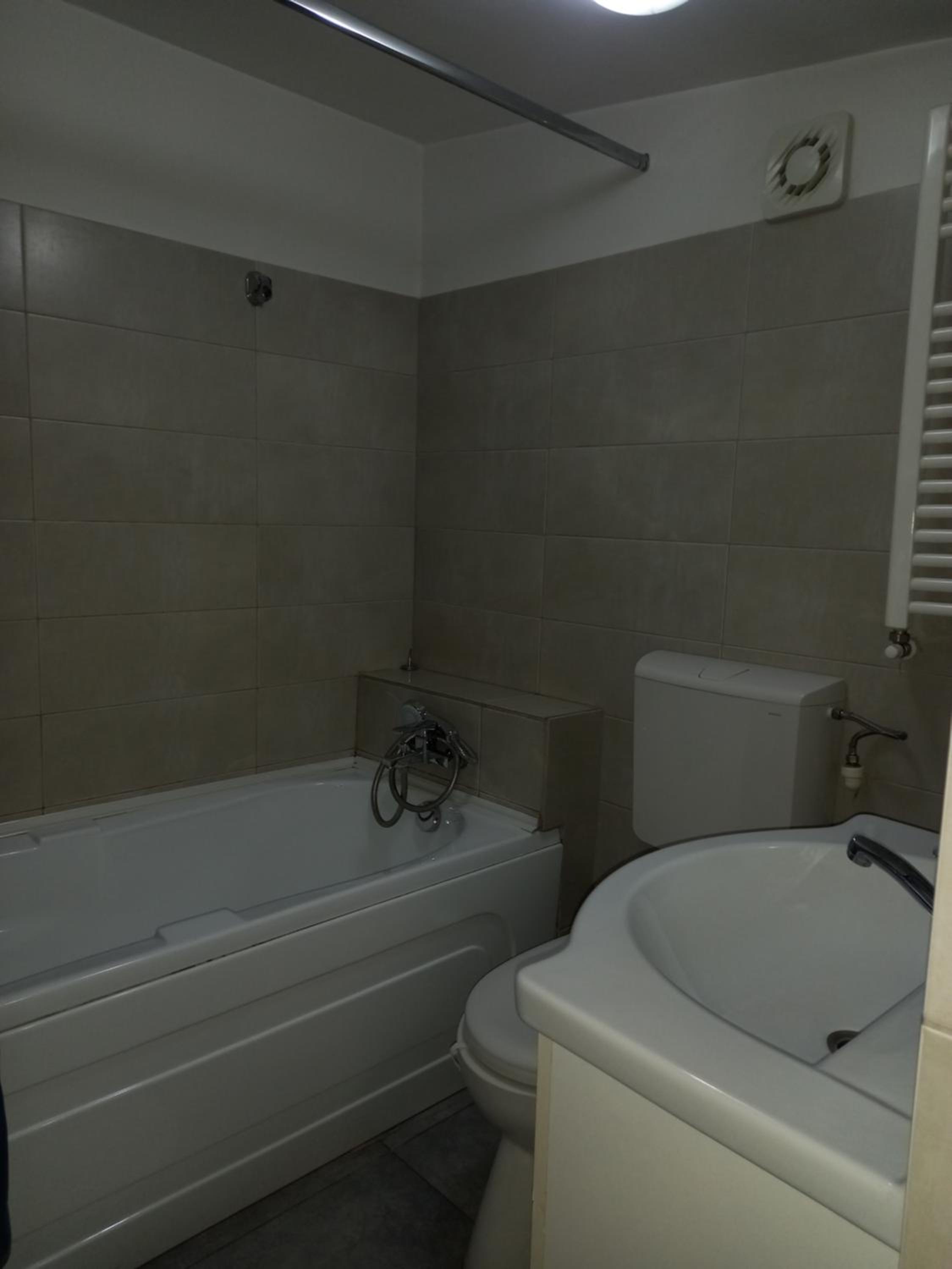 Triple Room - Attic Level - Photo 13