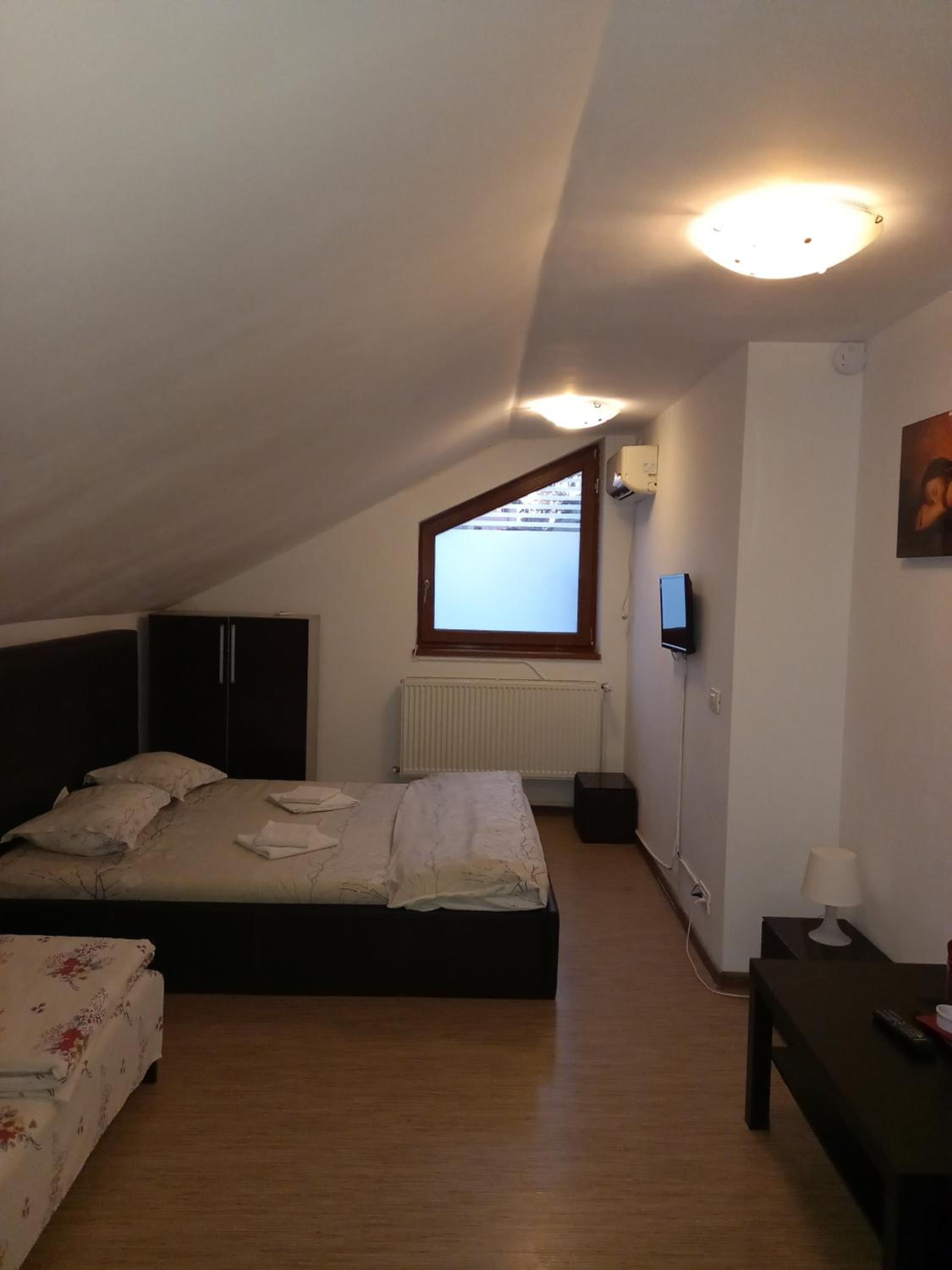 Triple Room - Attic Level - Photo 15