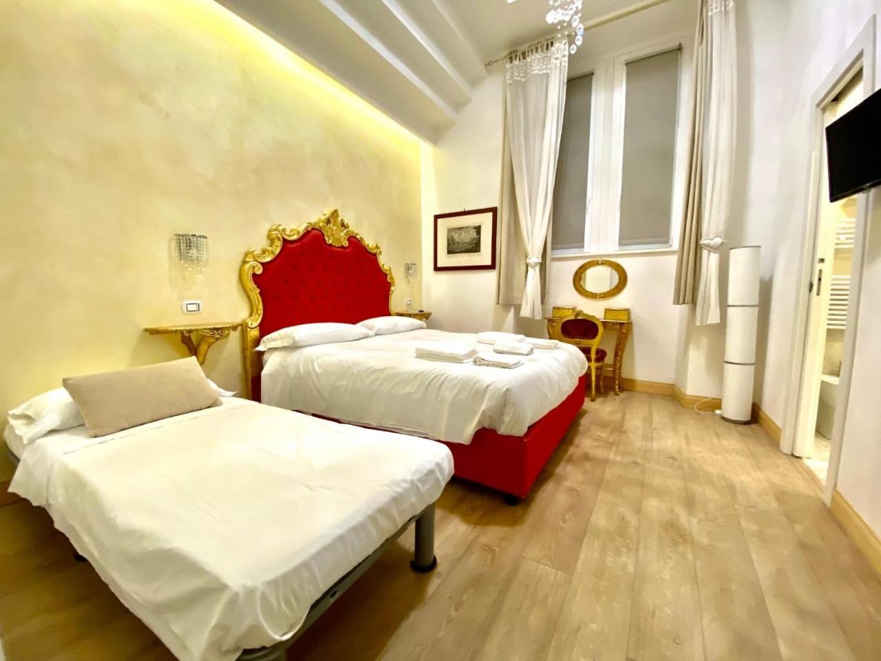 Deluxe King Room photo 3