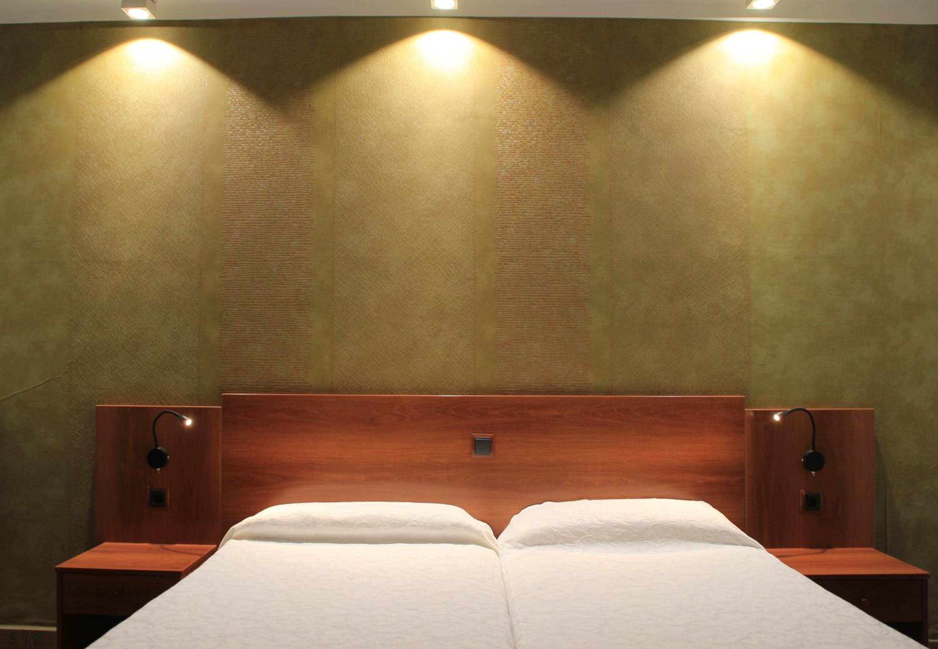 Double or Twin Room with Front Sea View (2 Adults + 1 Child) photo 3