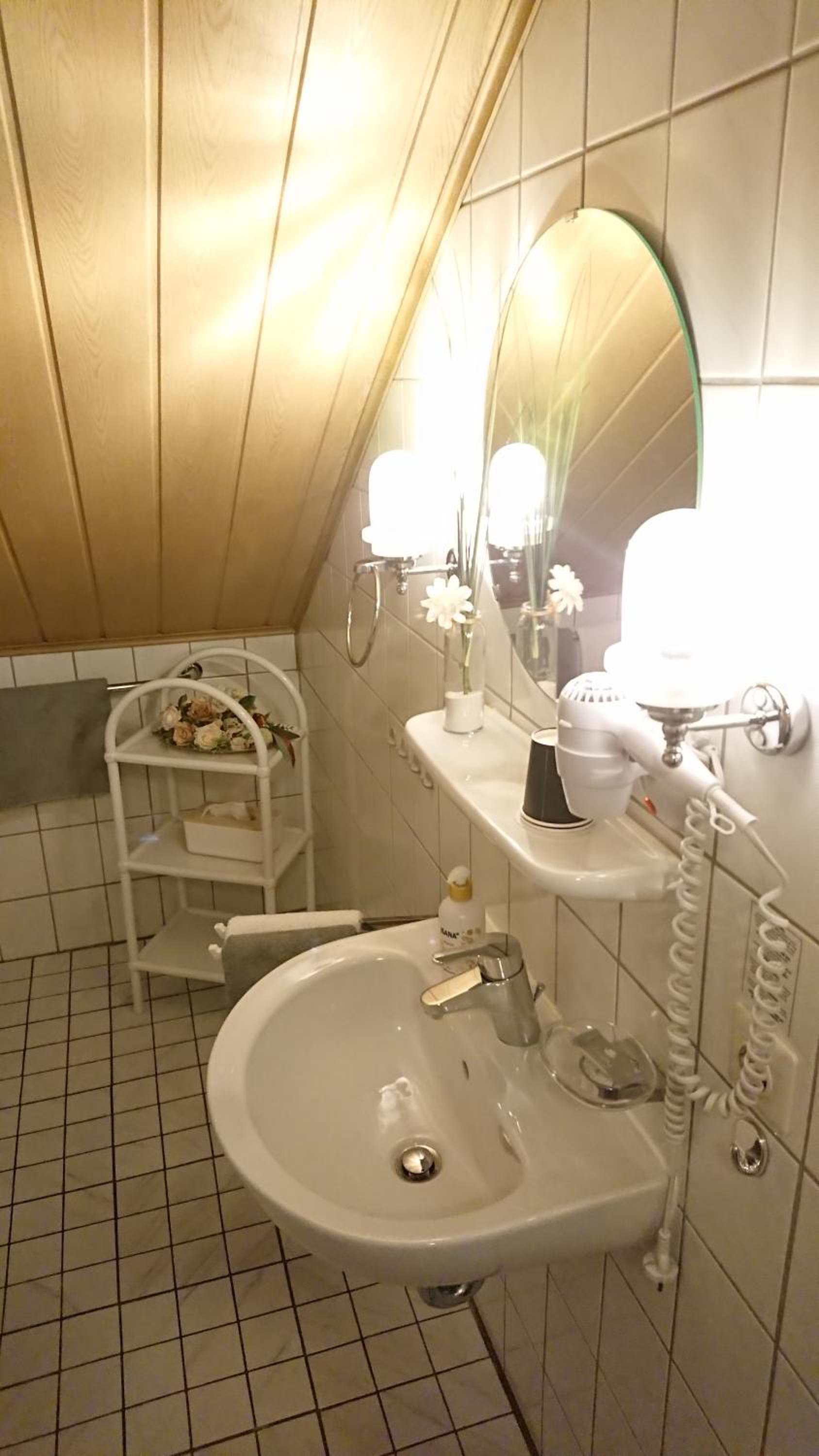 Budget Double Room photo 2
