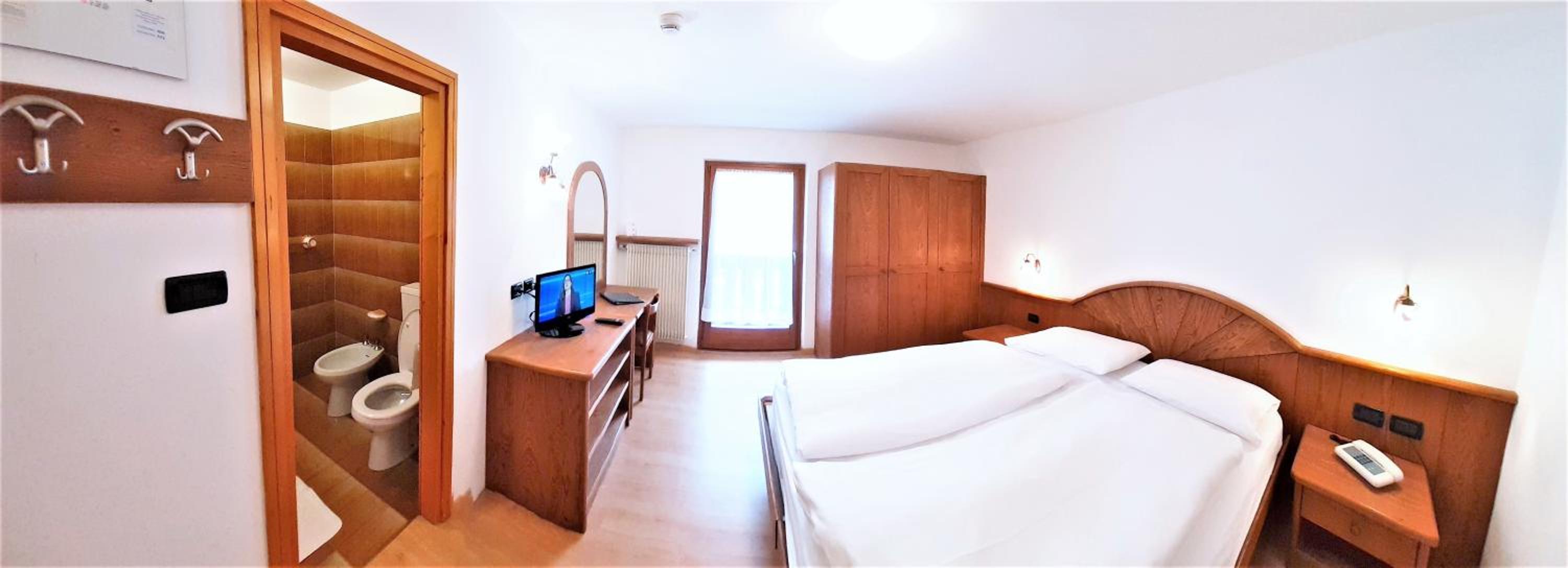 Double Room - Photo 3