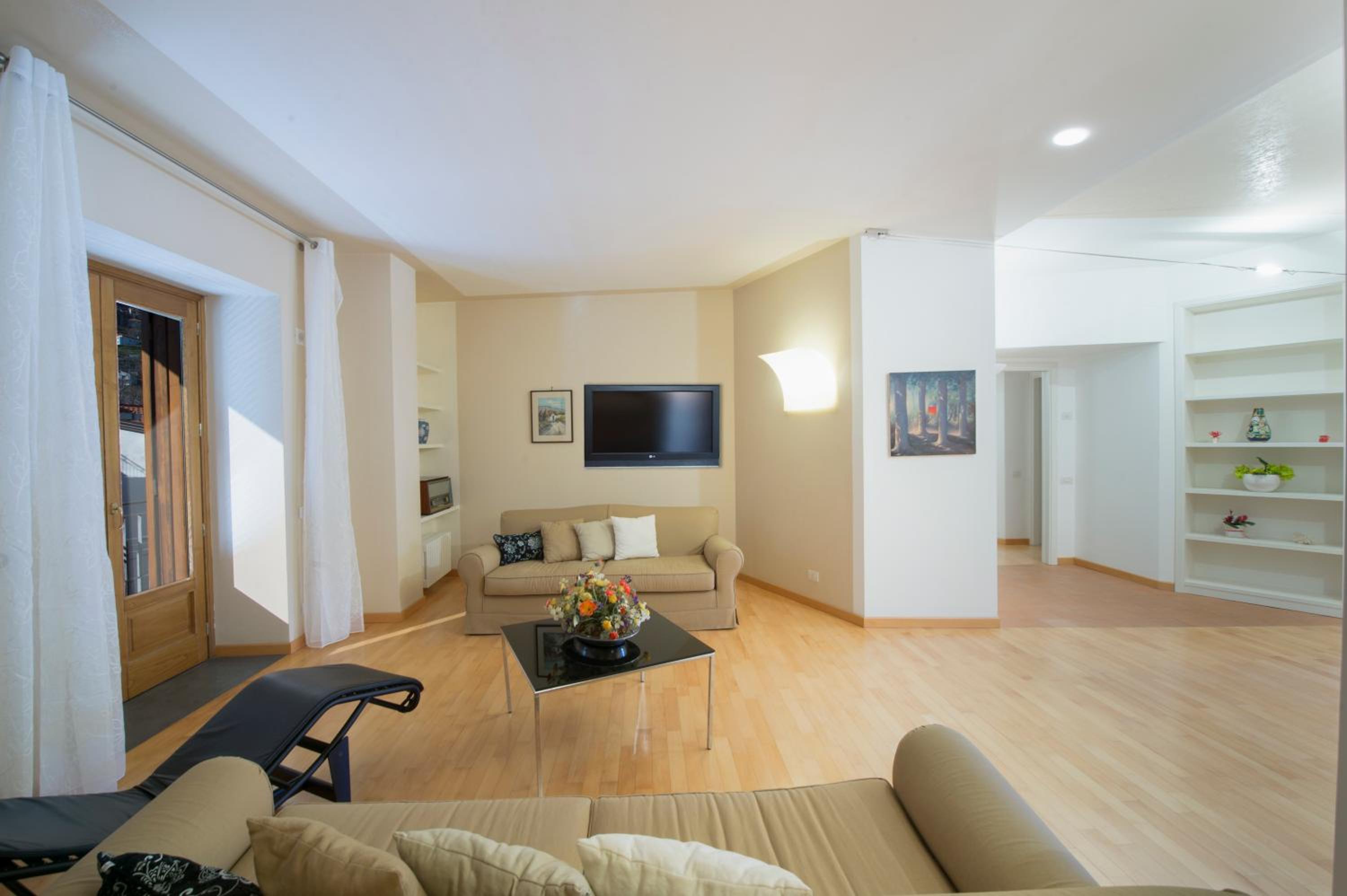 Apartment with Terrace photo 3
