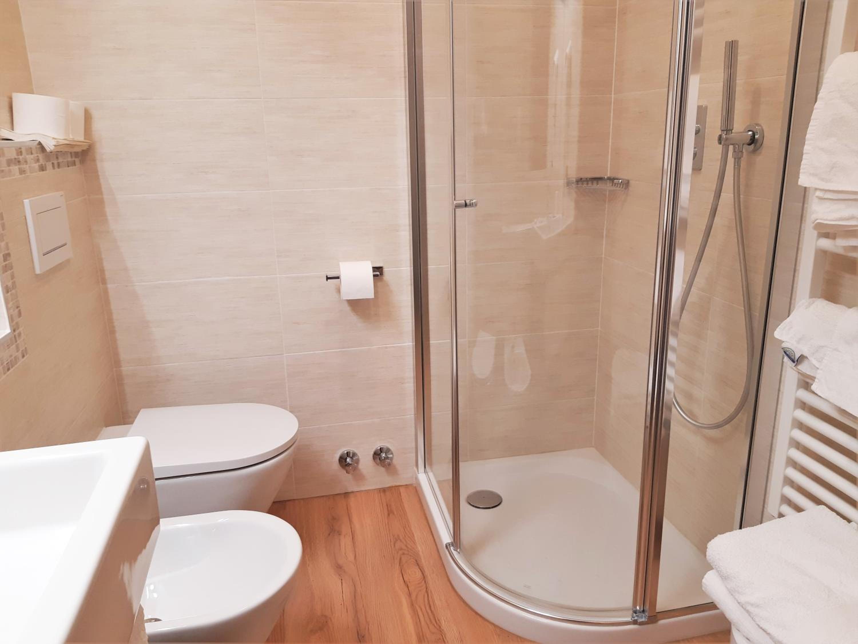 Triple Room - Photo 7