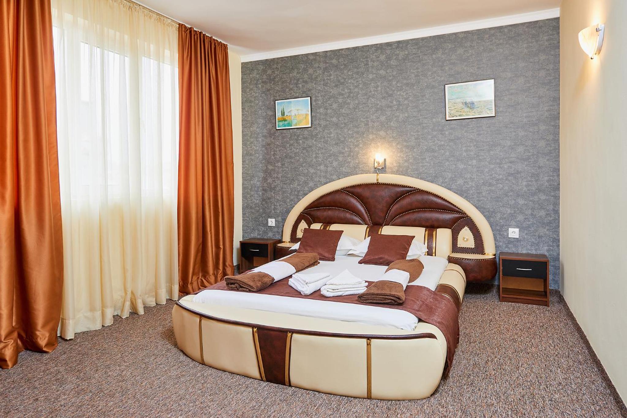 Deluxe Triple Room - Photo 3