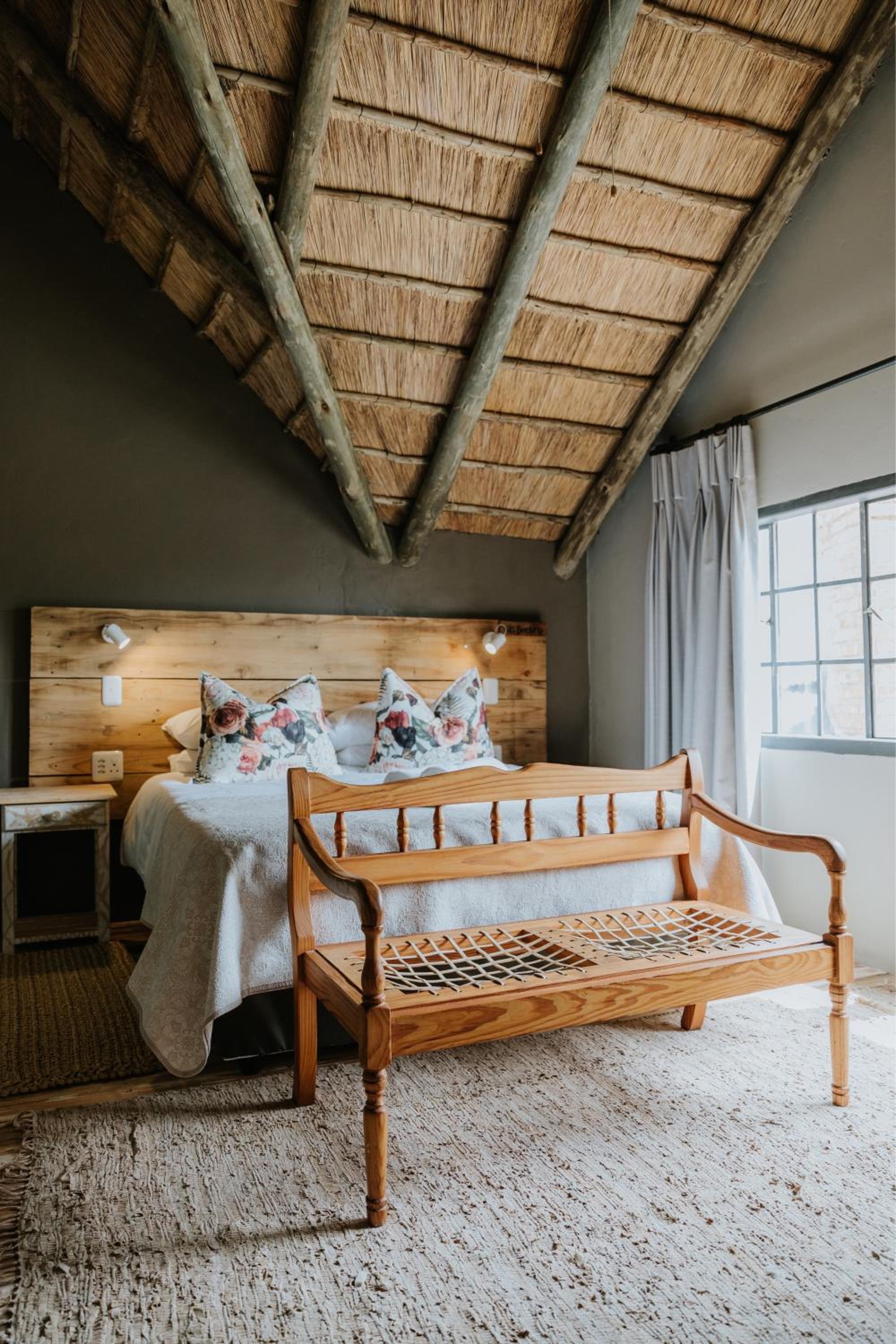 Main House - Photo 18